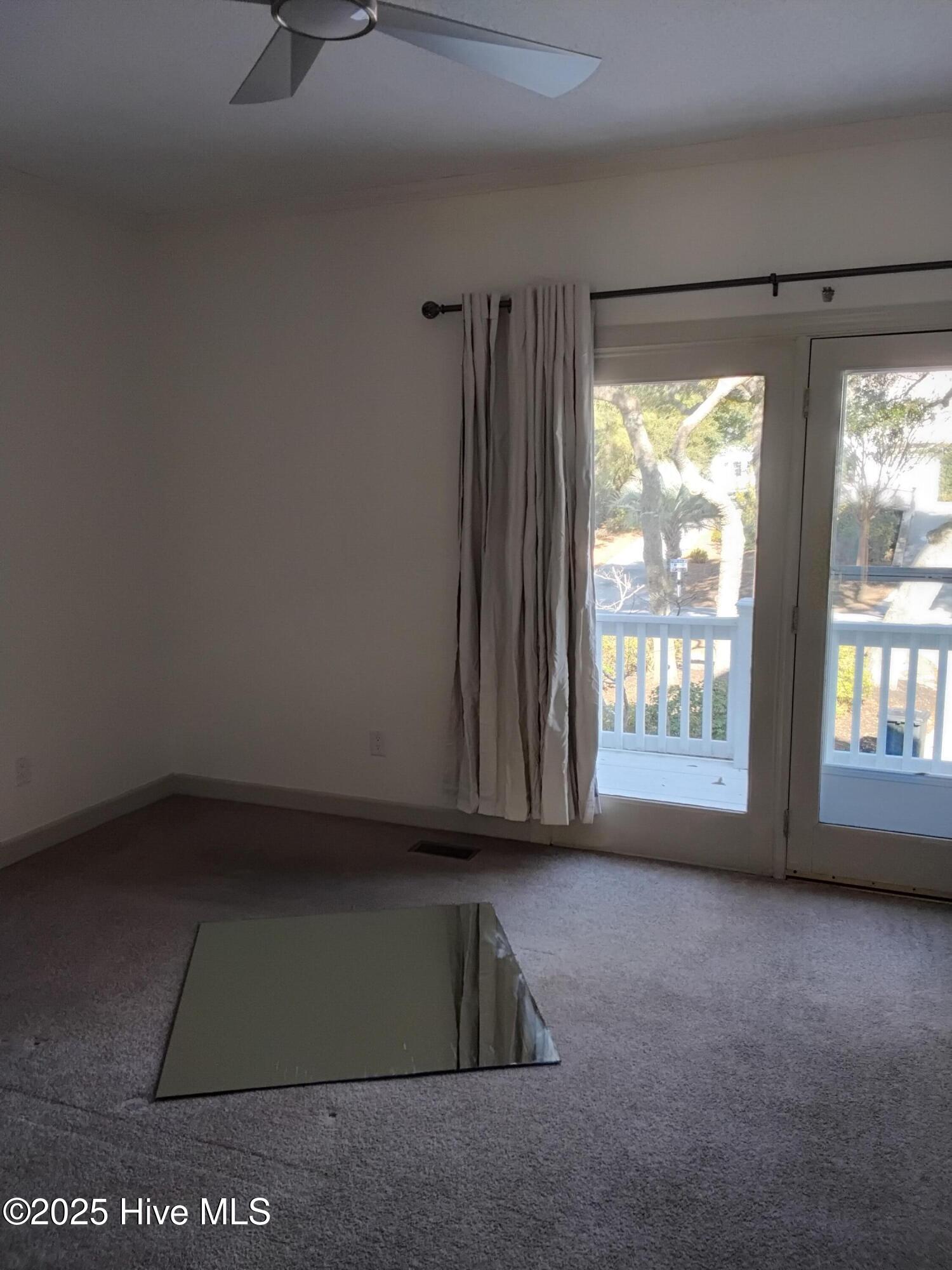 100546302 | Photo 14