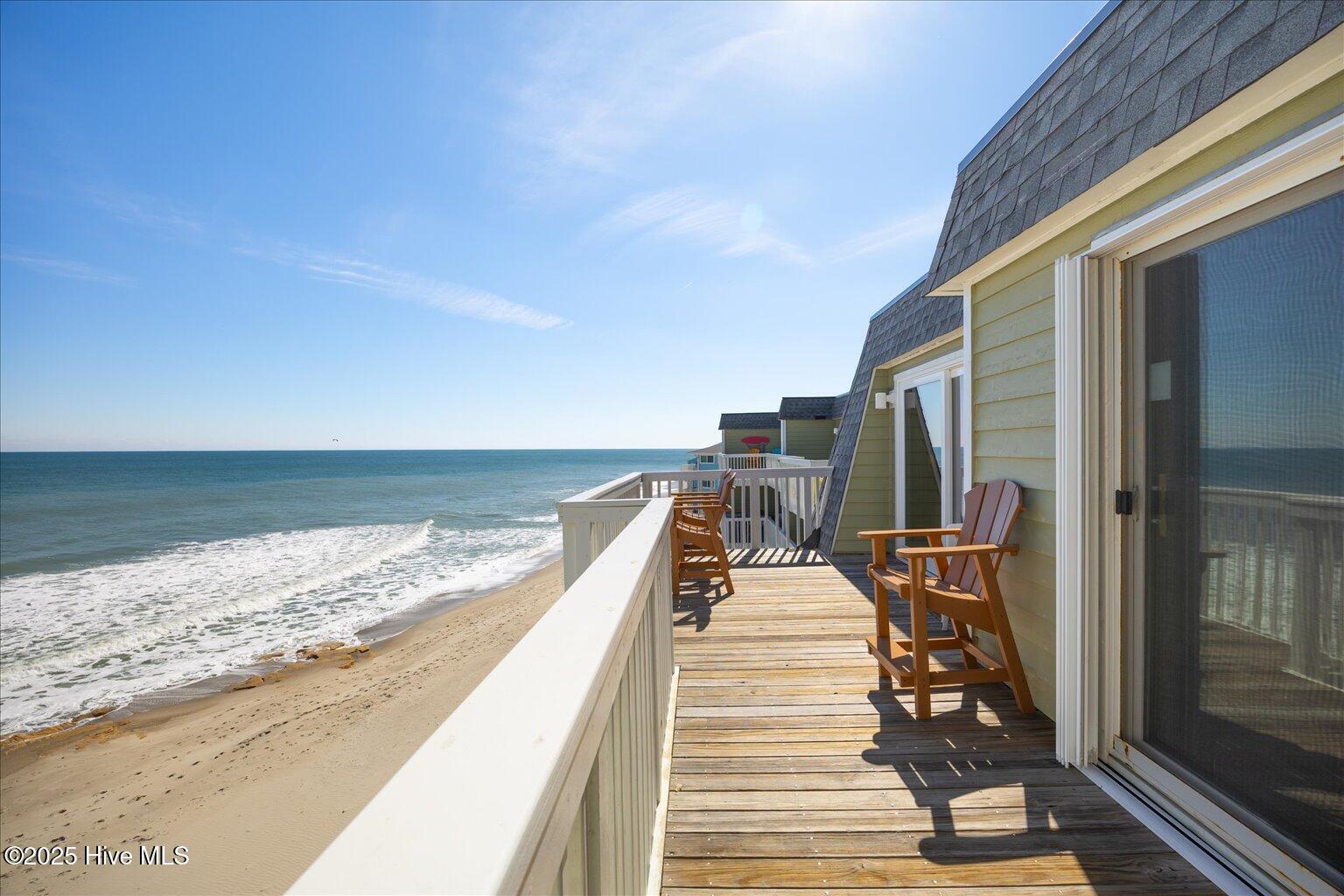 100554957 | Photo 24