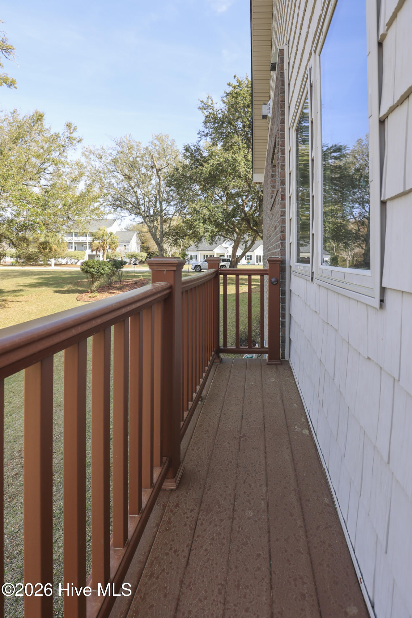 100564942 | Photo 74