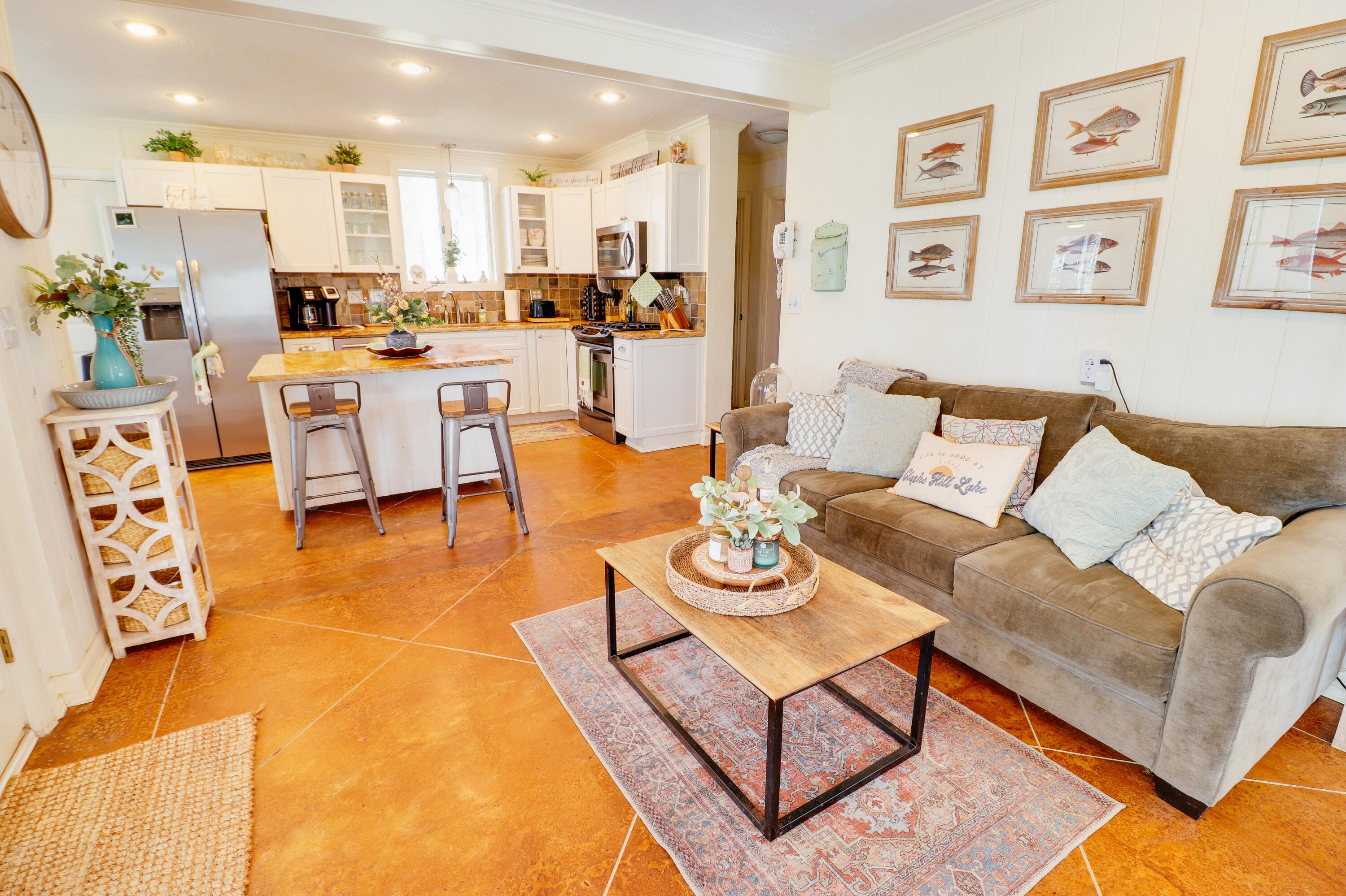 1061 Delaware Dr-10