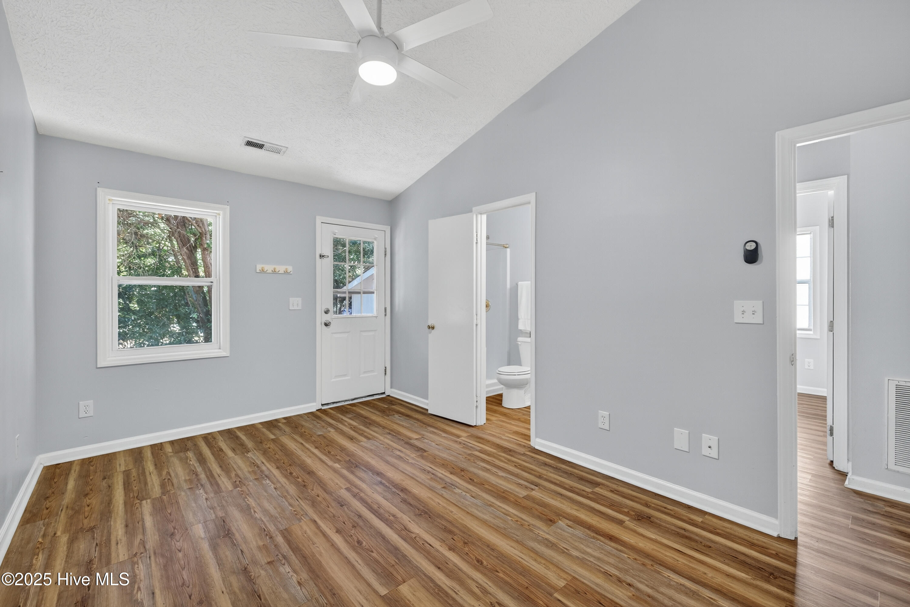 716 Varsity Drive, Wilmington, NC 28403 – photo 14: Primary Bedroom