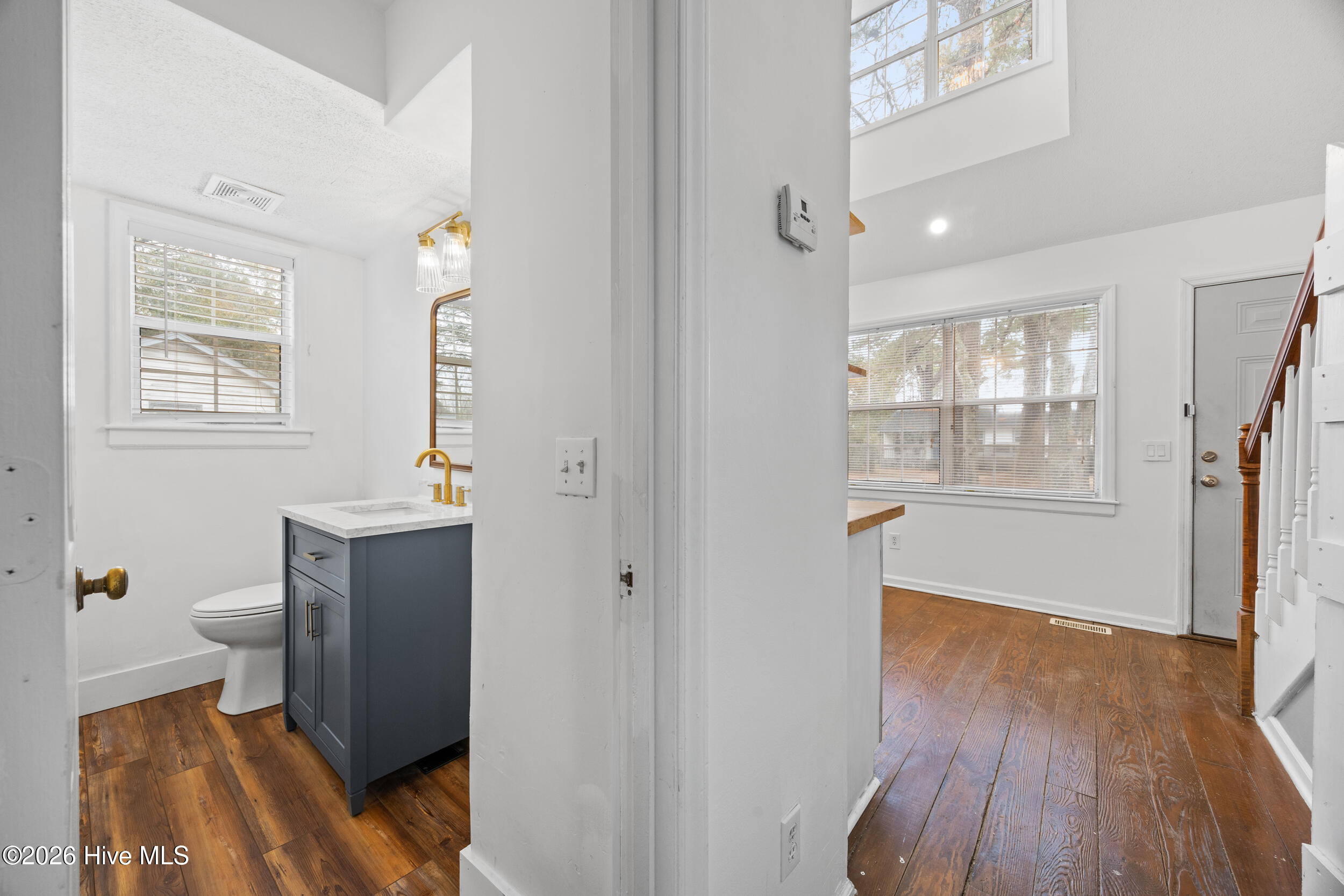 100553328 | Photo 13