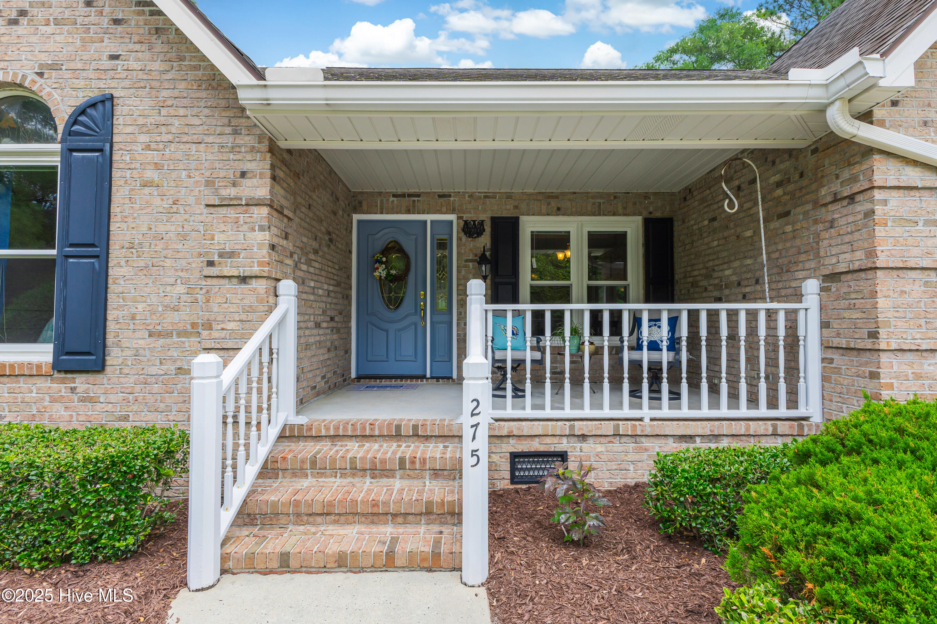 100508279 | Photo 42