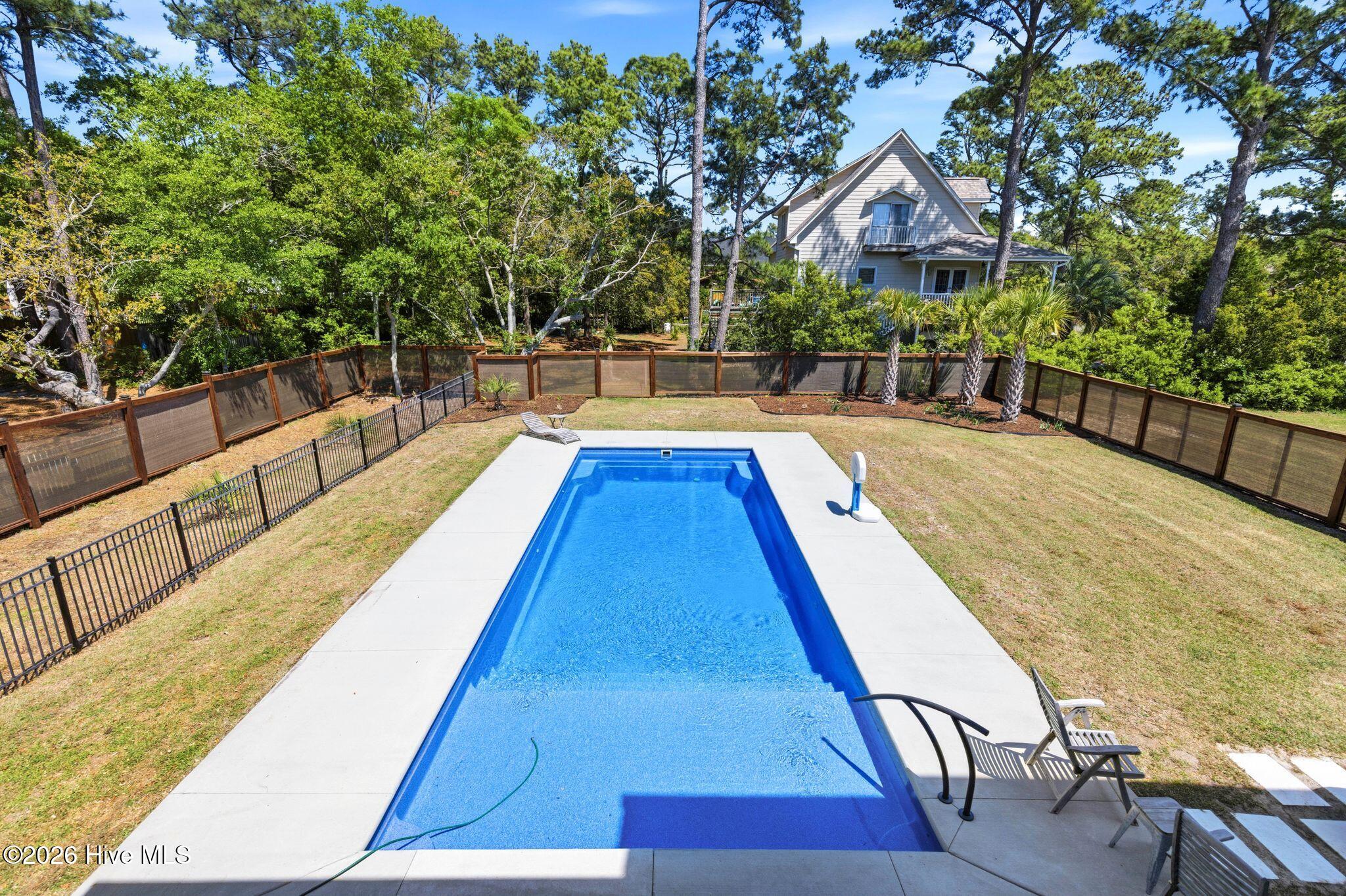 100568012 | Photo 31