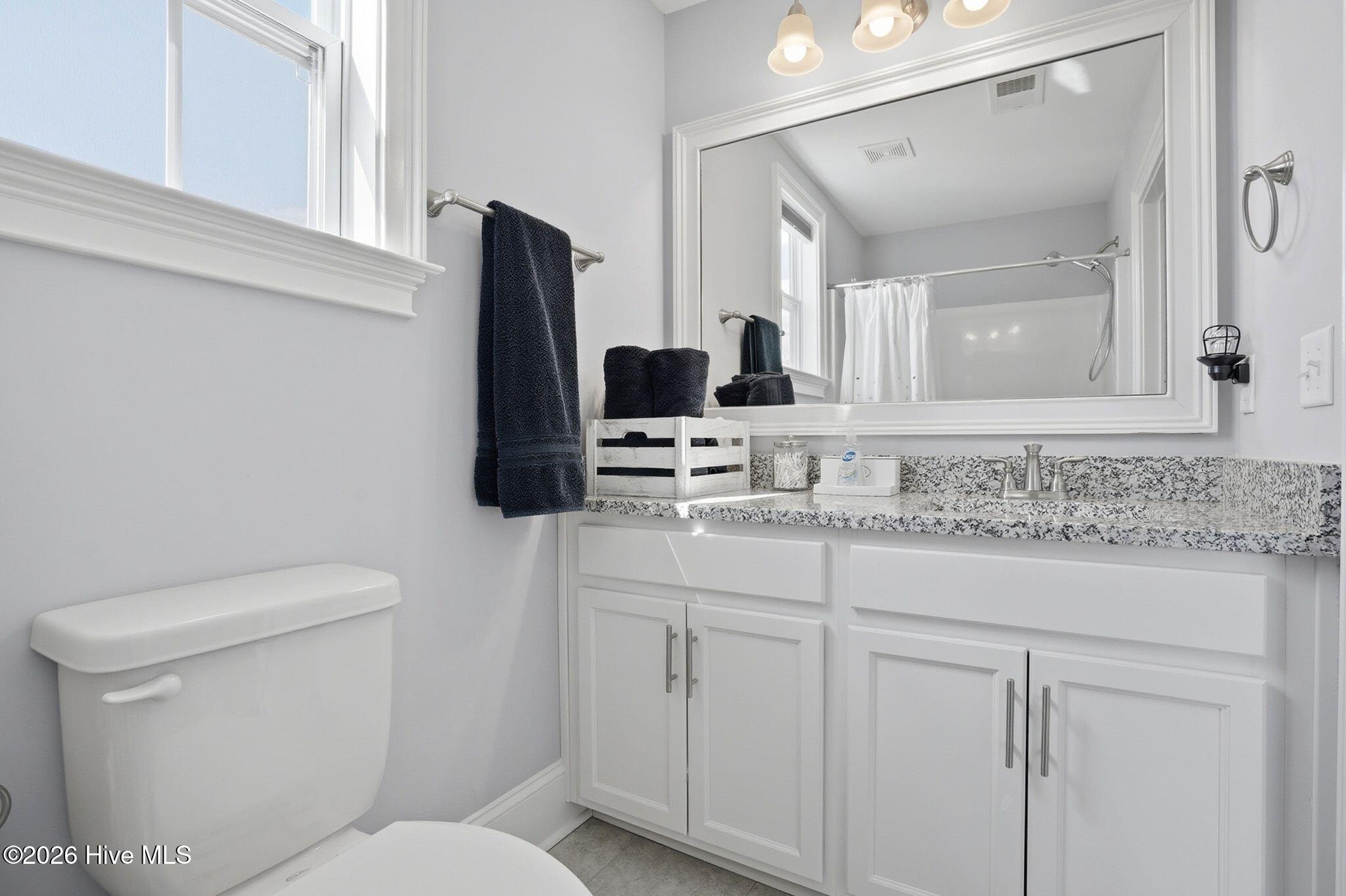 100556850 | Photo 34