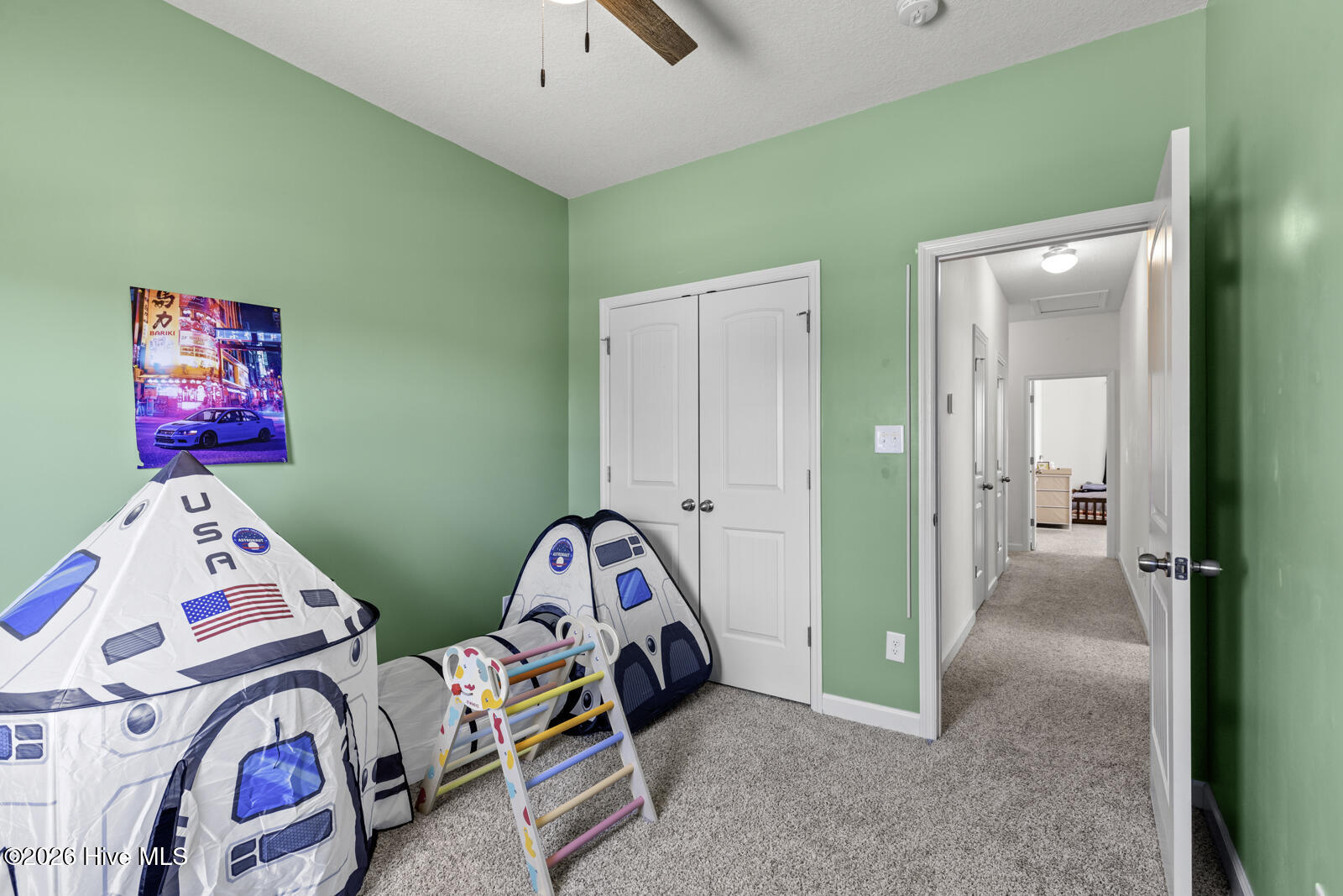 100555334 | Photo 24