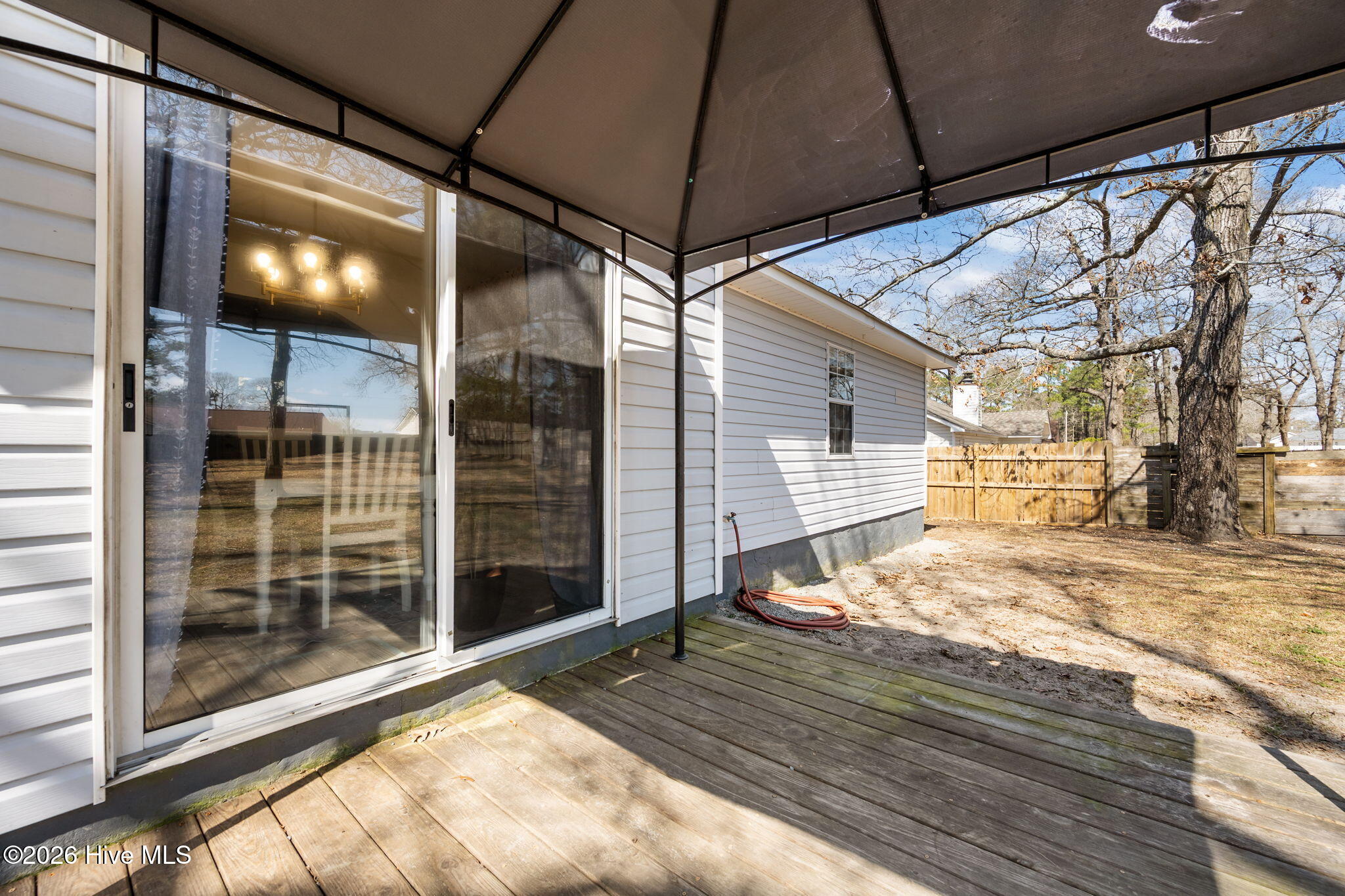 100558833 | Photo 45