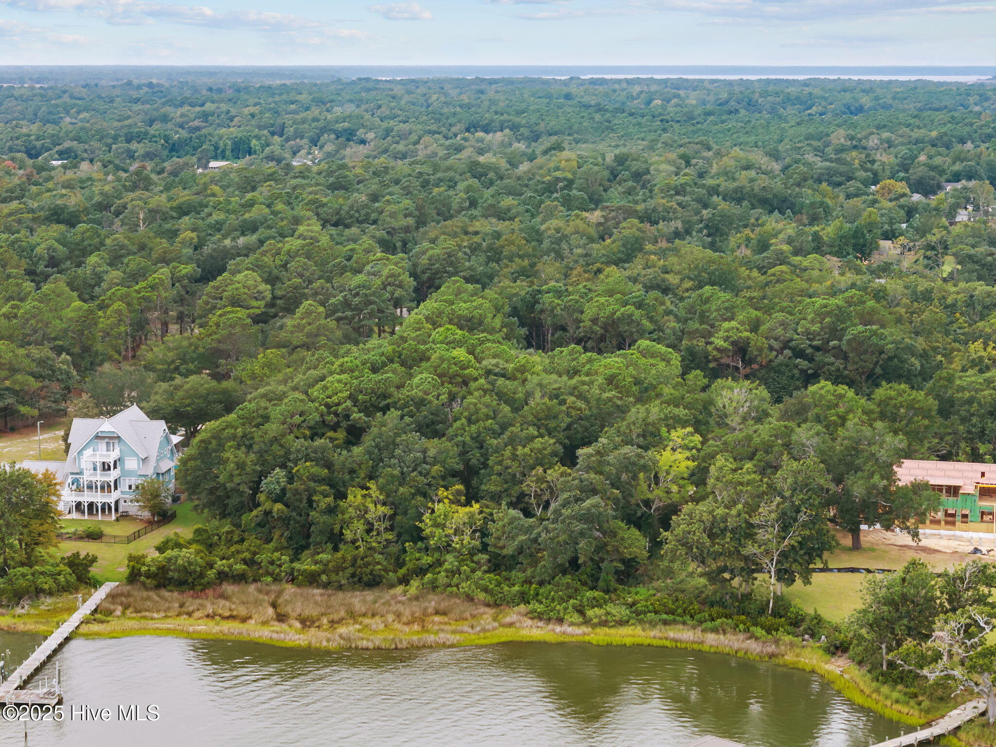 100530050 | Photo 18