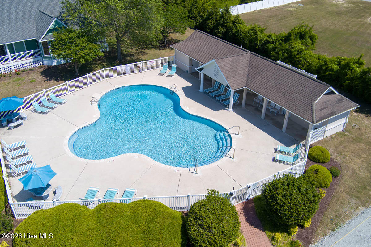 100569264 | Photo 33