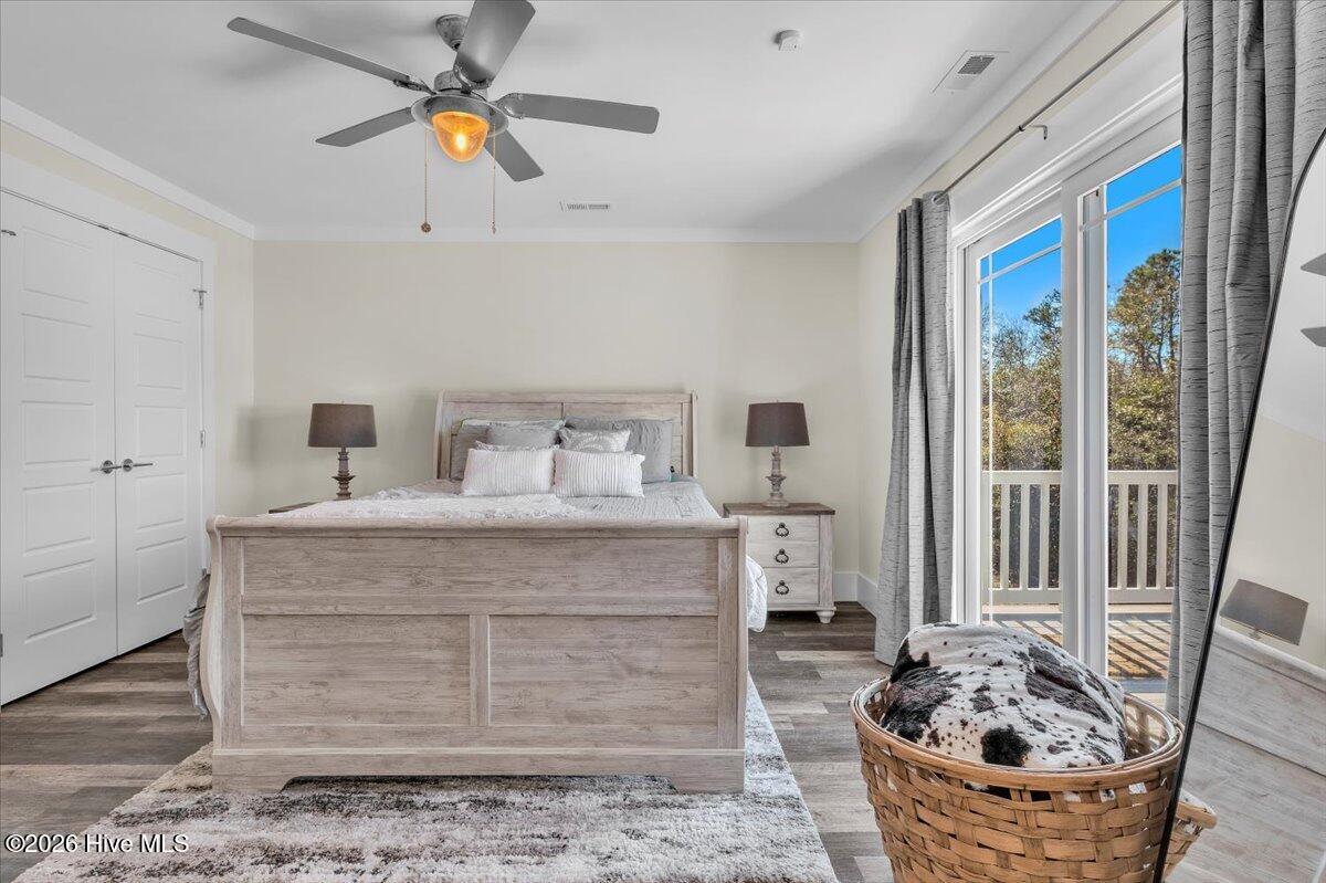 100550591 | Photo 30