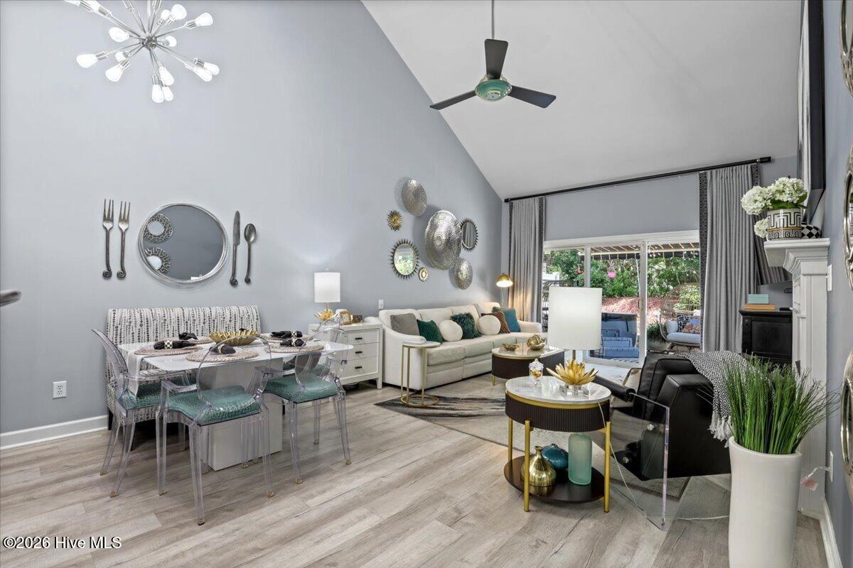 24-104 Oxford Dr-24