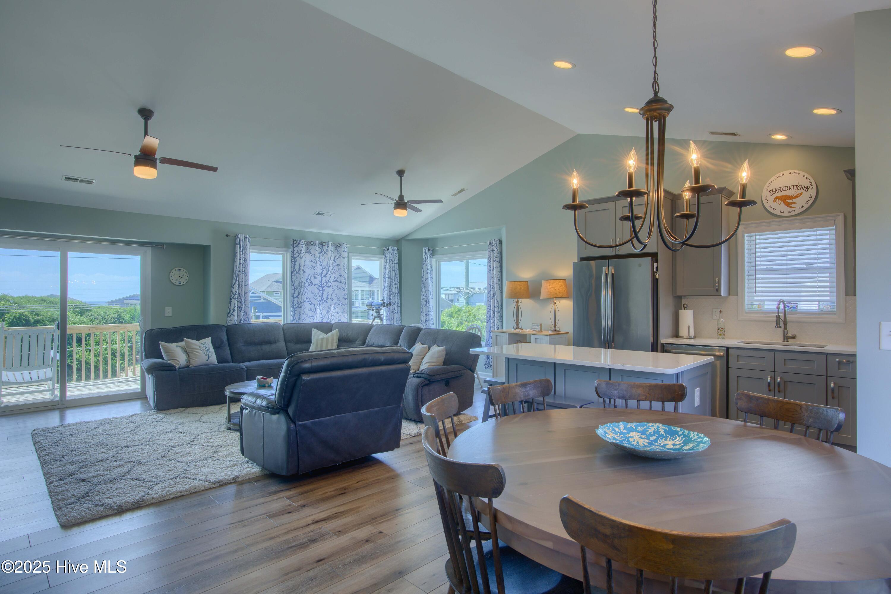 100524182 | Photo 20