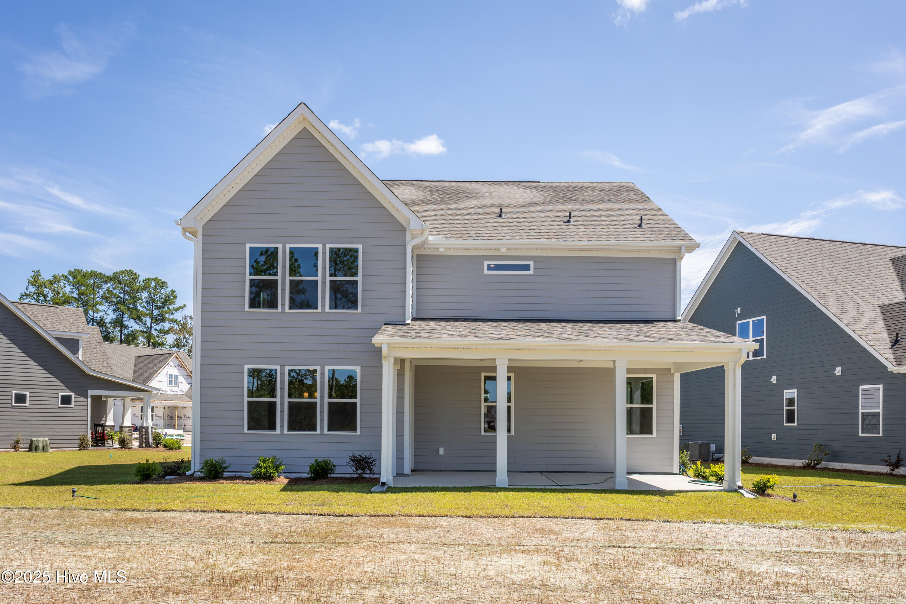 100504339 | Photo 25