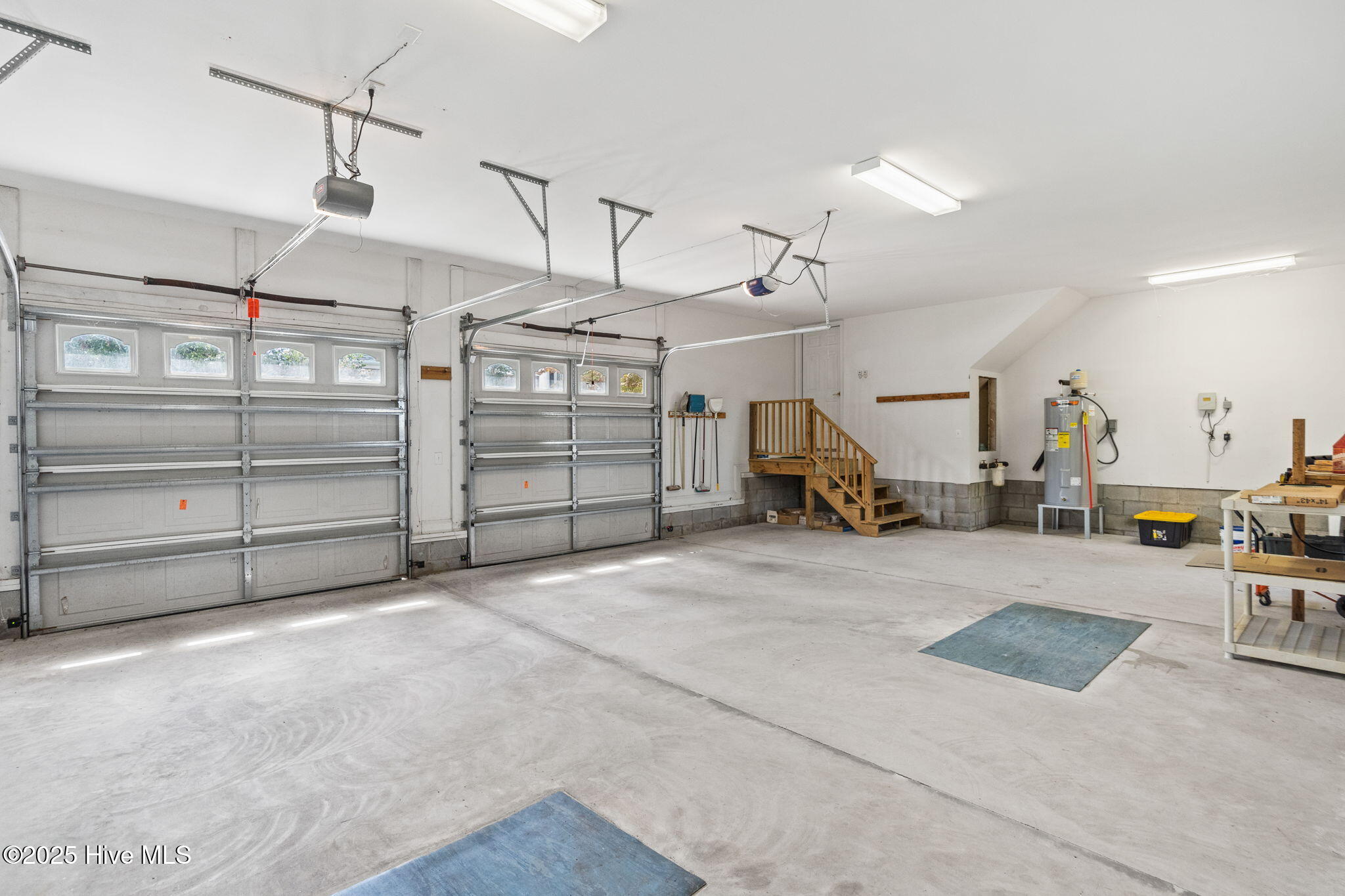 100523861 | Photo 39