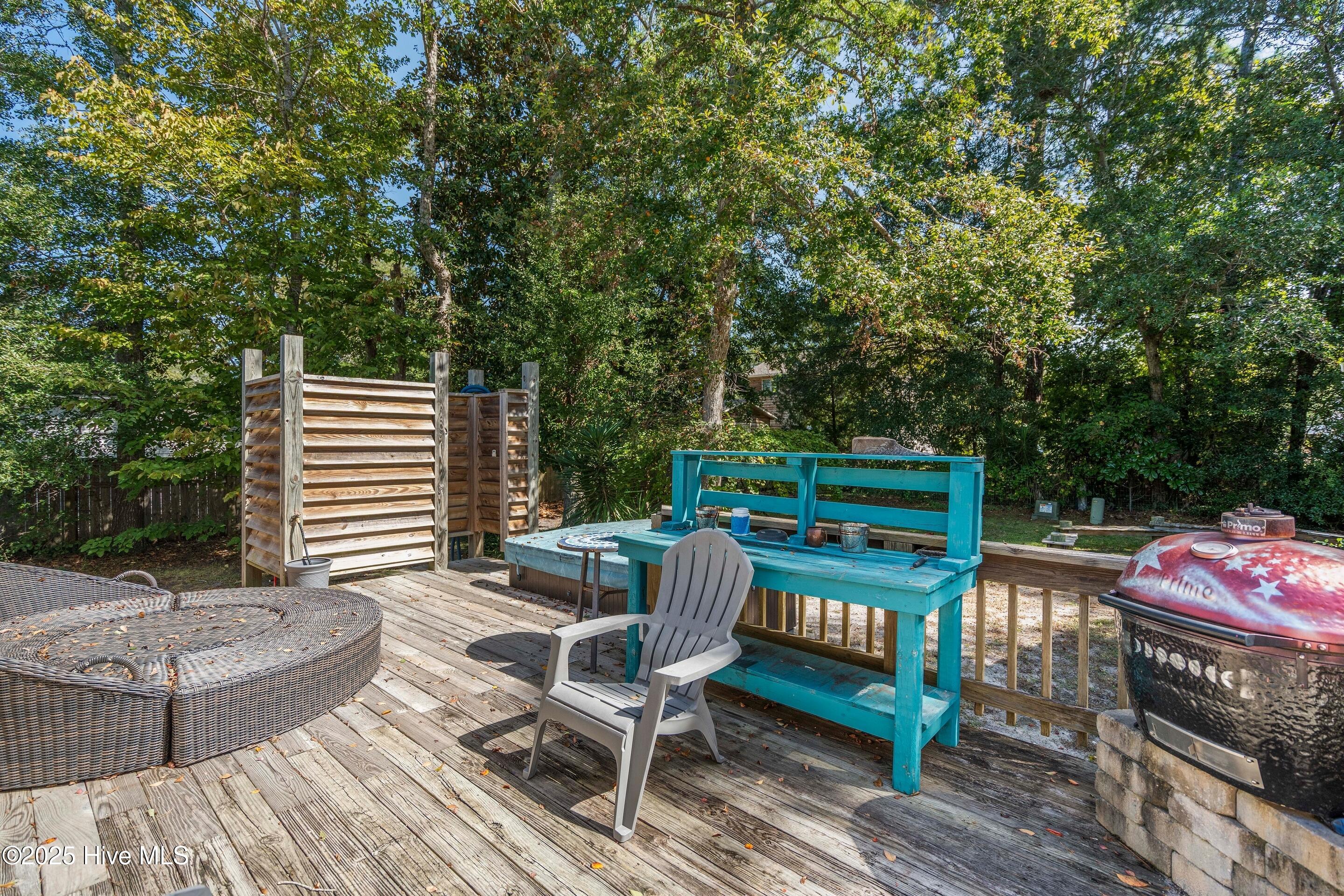 100535367 | Photo 26