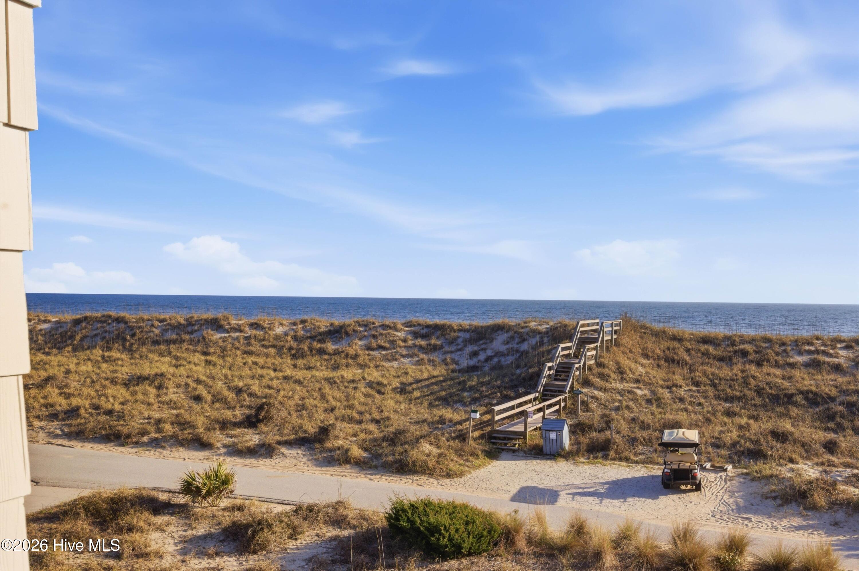 100564328 | Photo 45