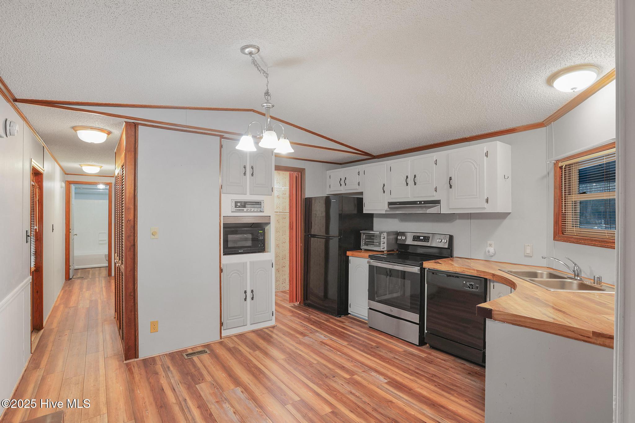 312 Queens Road,Hubert