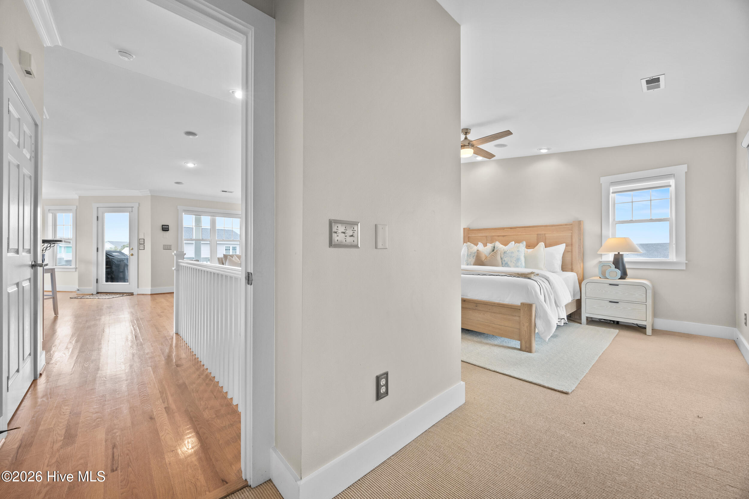 100552893 | Photo 37