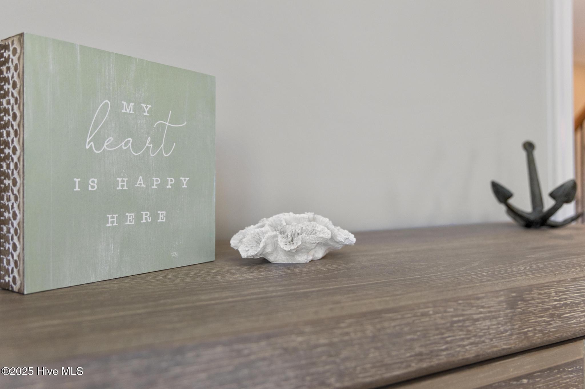 100498543 | Photo 87