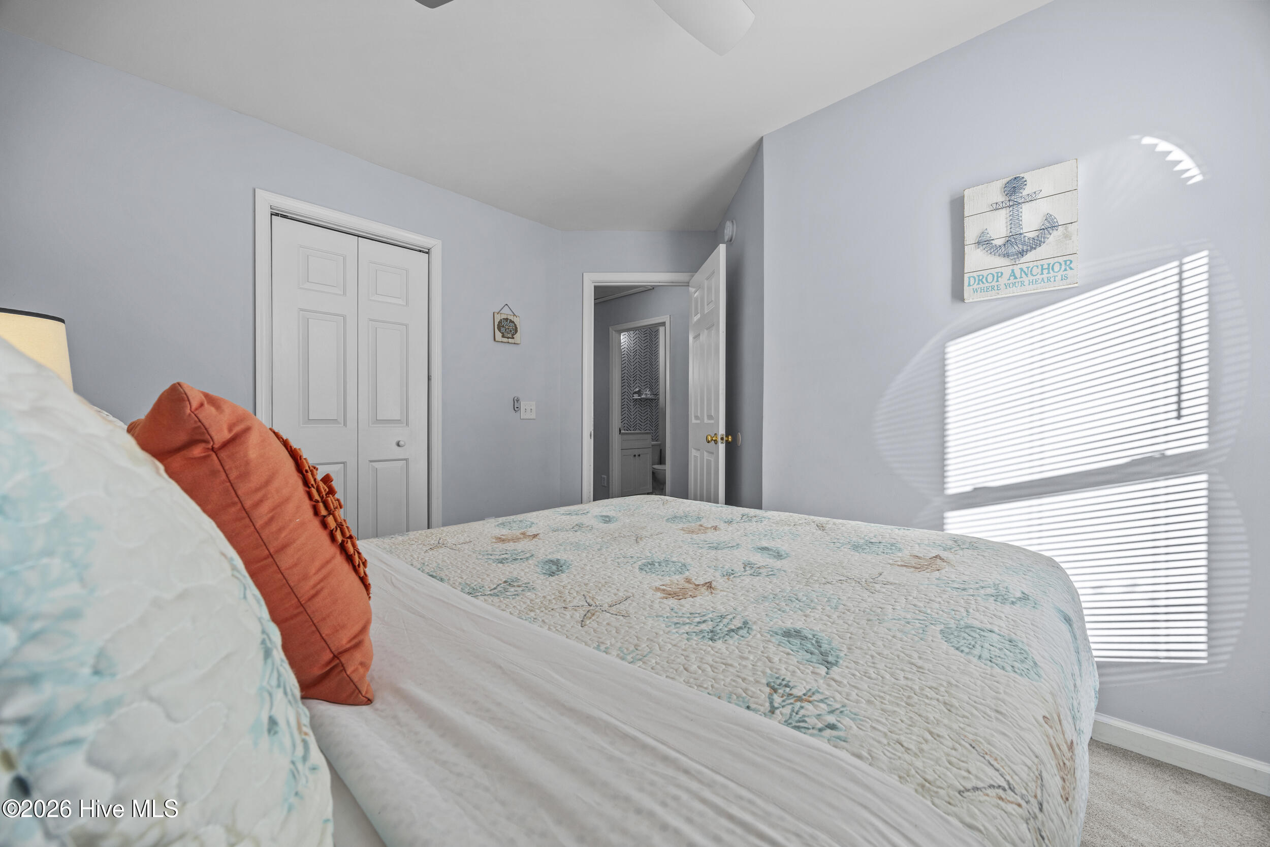 100552851 | Photo 23