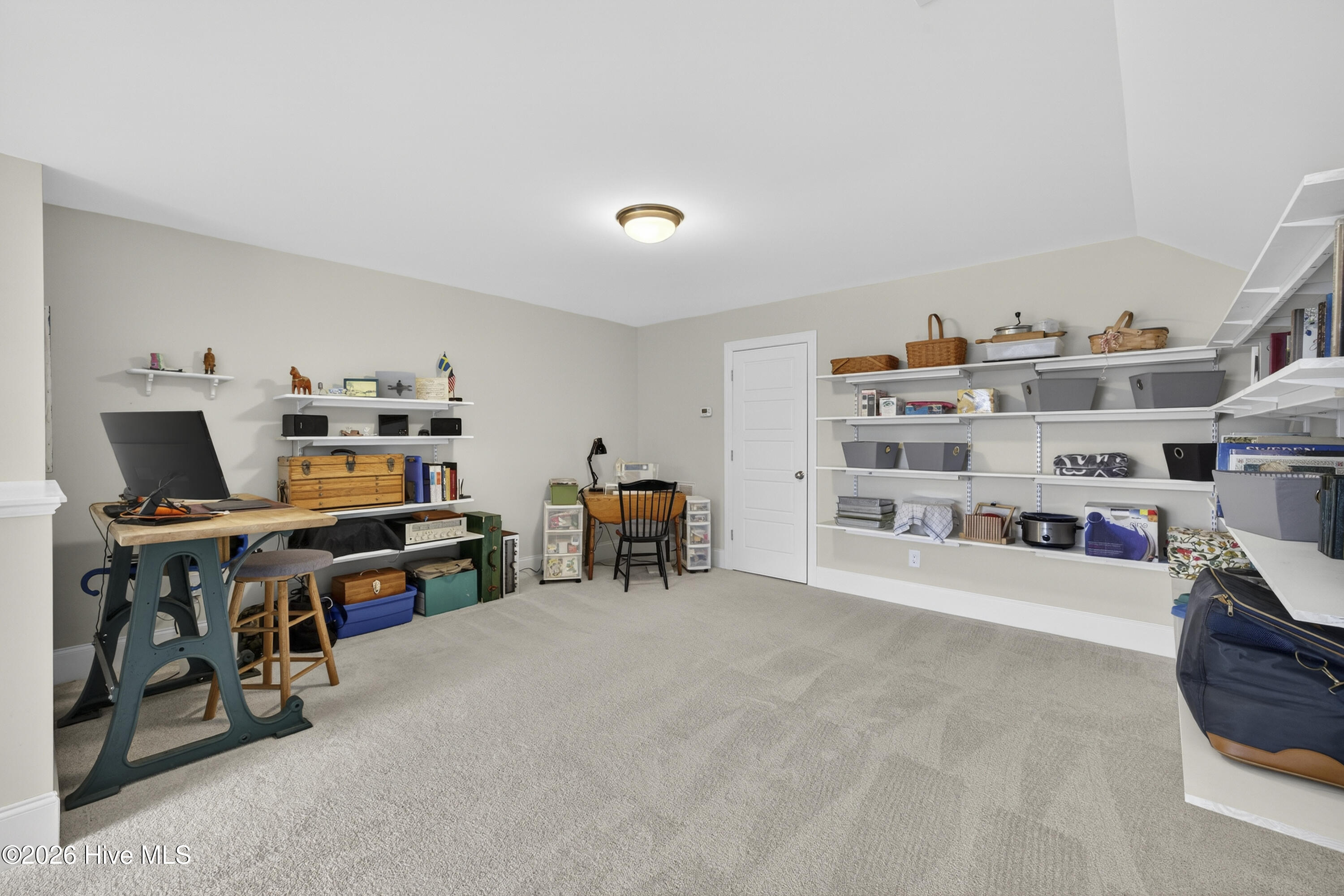 100558157 | Photo 37