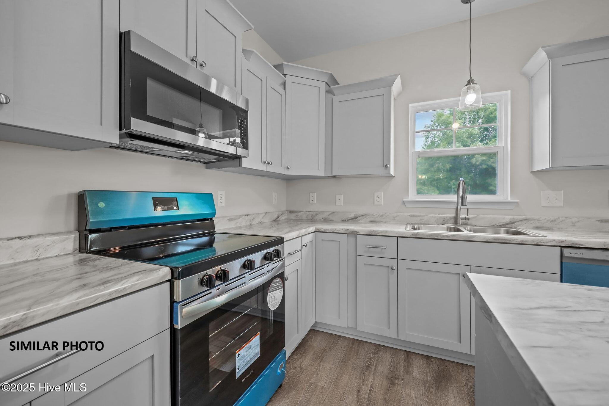 100532969 | Photo 10