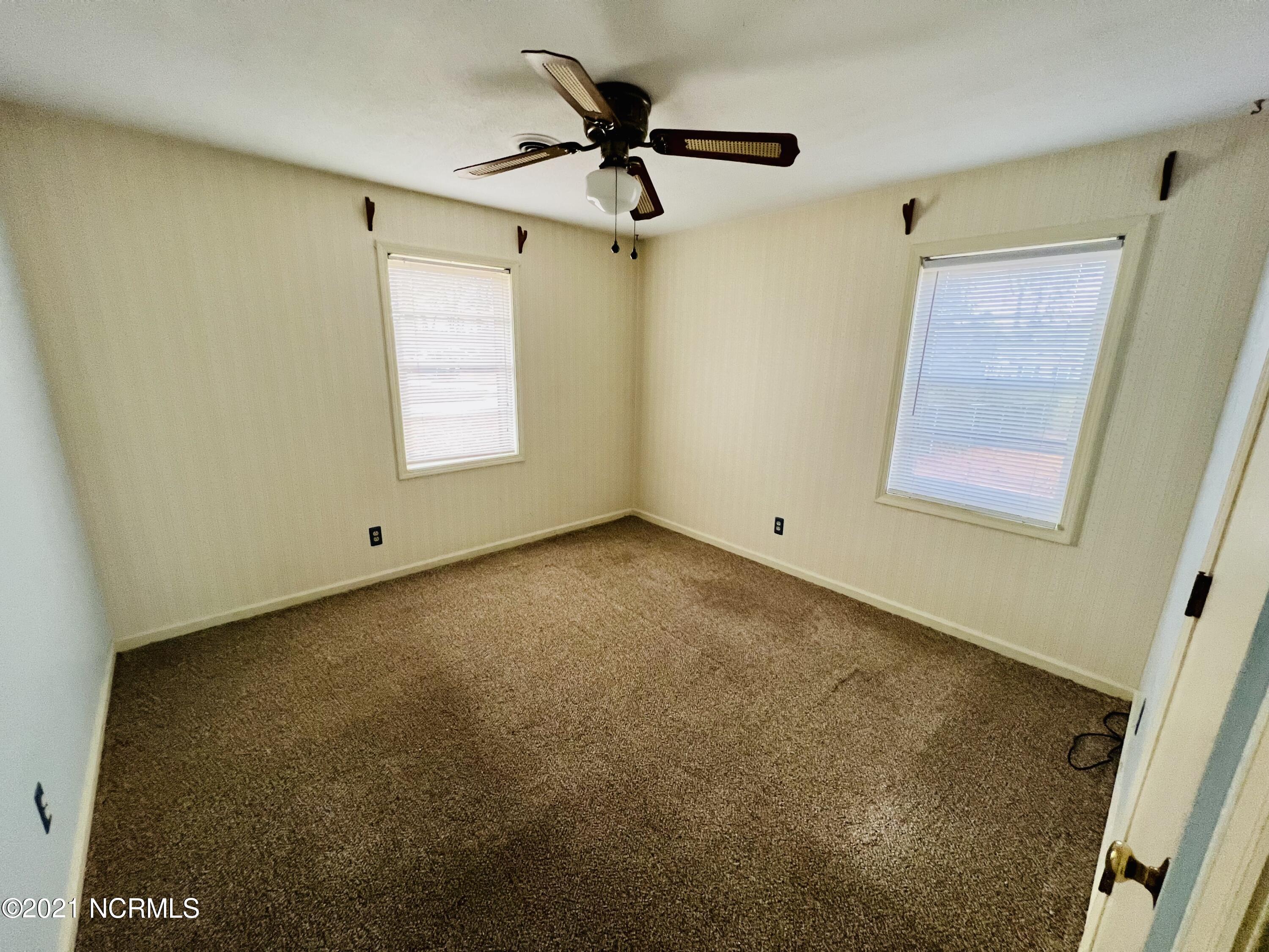 104 Howell Drive, Jacksonville, NC 28540 – photo 9