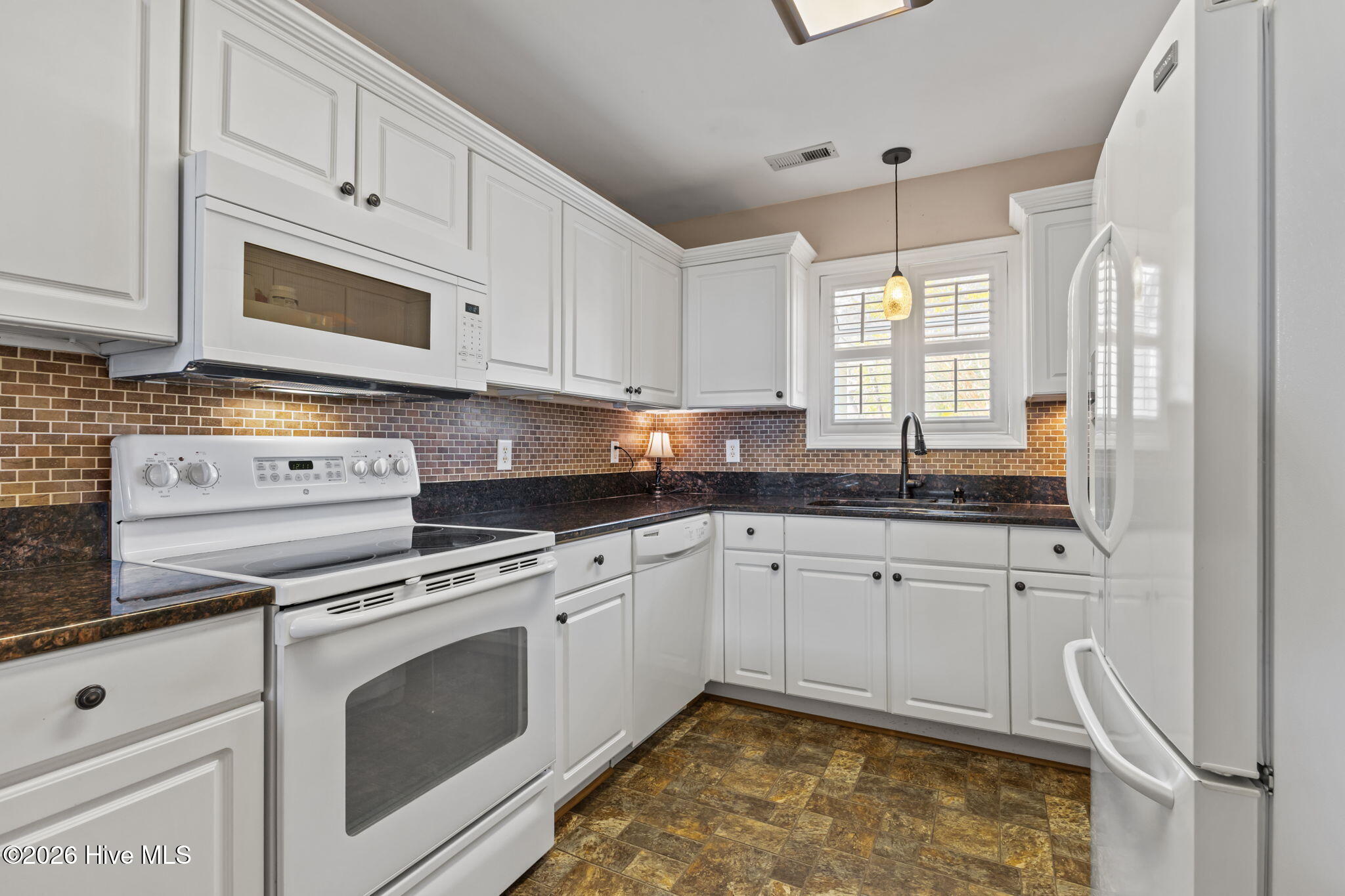 1202 Cedarwood Village,Morehead City