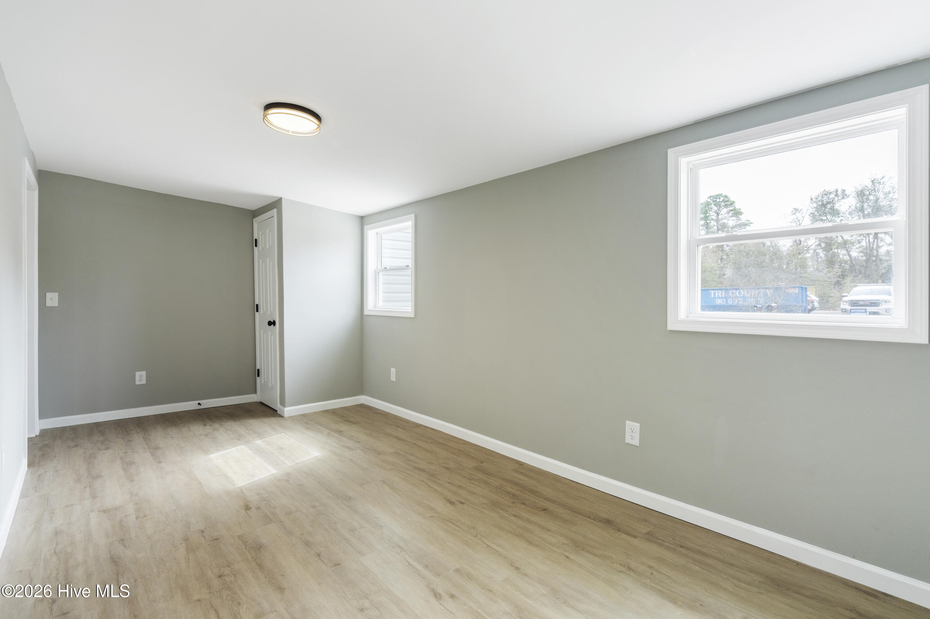 100556703 | Photo 26