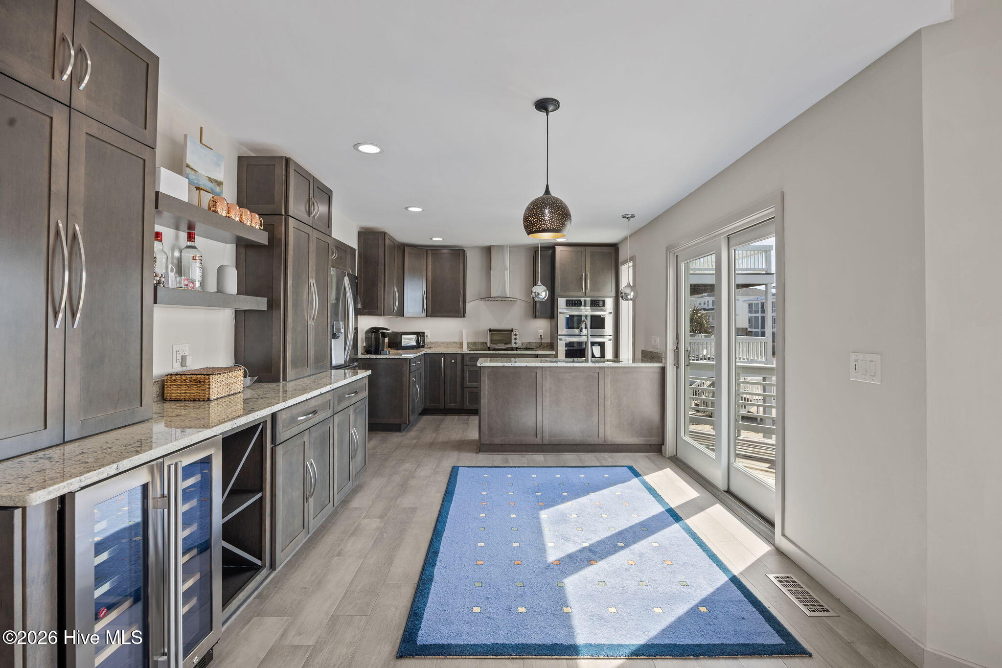 100557816 | Photo 29