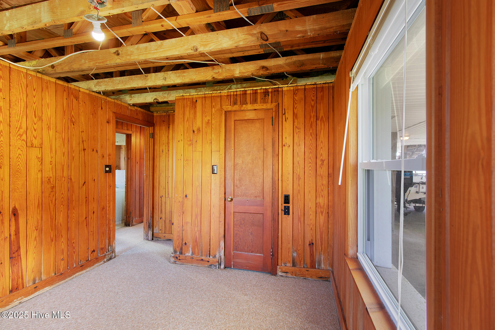 100535334 | Photo 44