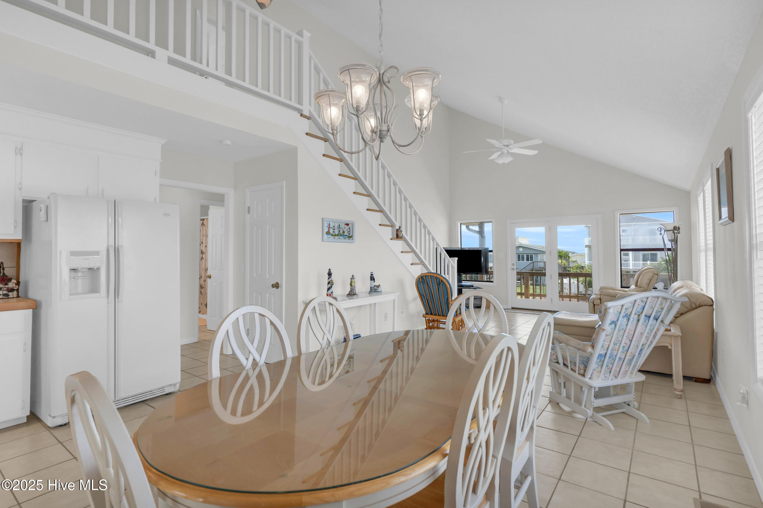 100521626 | Photo 17