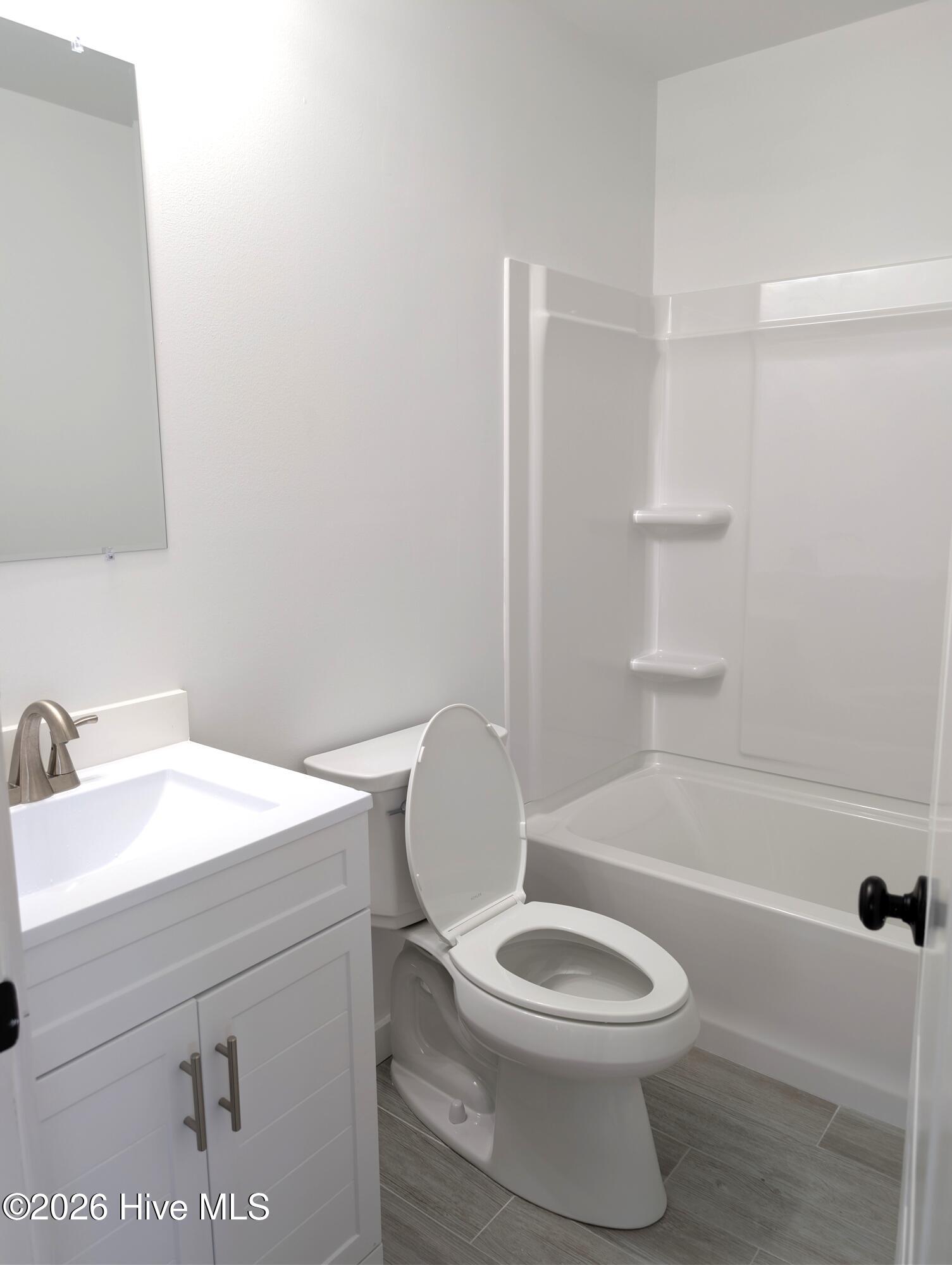 100563648 | Photo 13