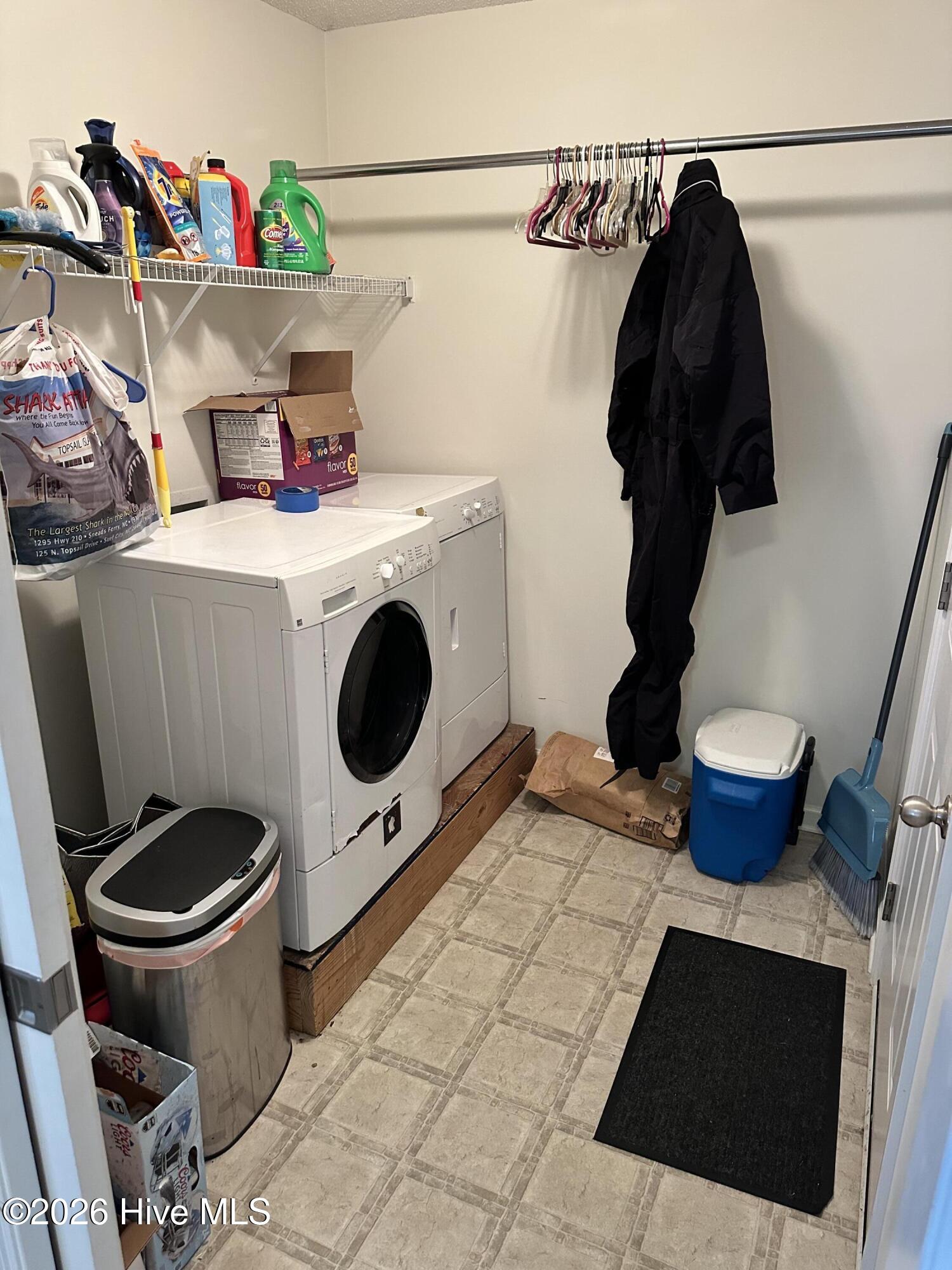 100566107 | Photo 19