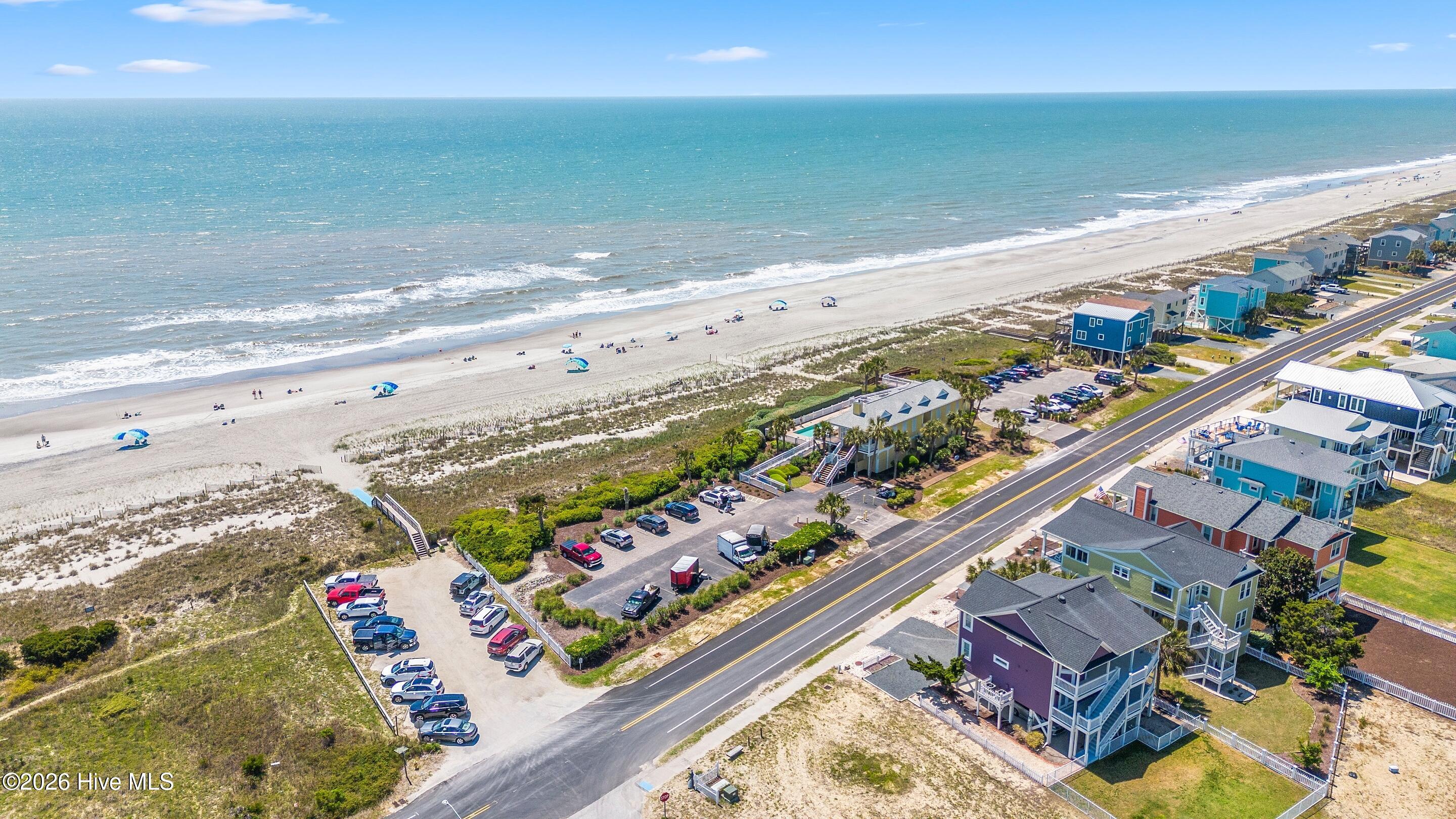 100549432 | Photo 64