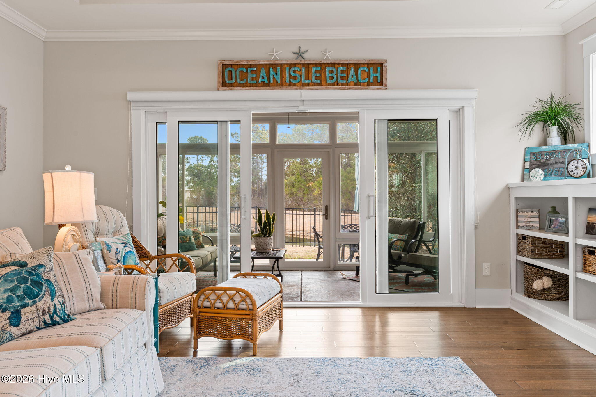 100555251 | Photo 19