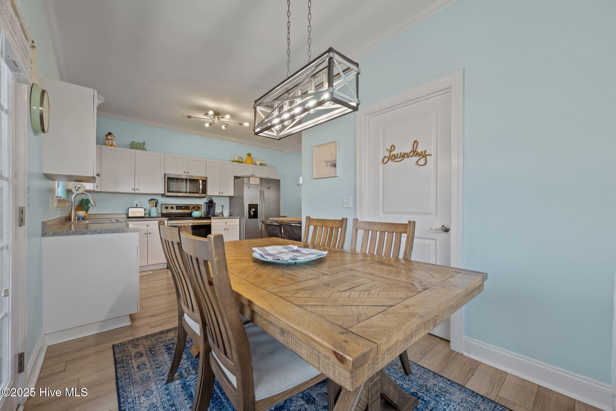 100537897 | Photo 18