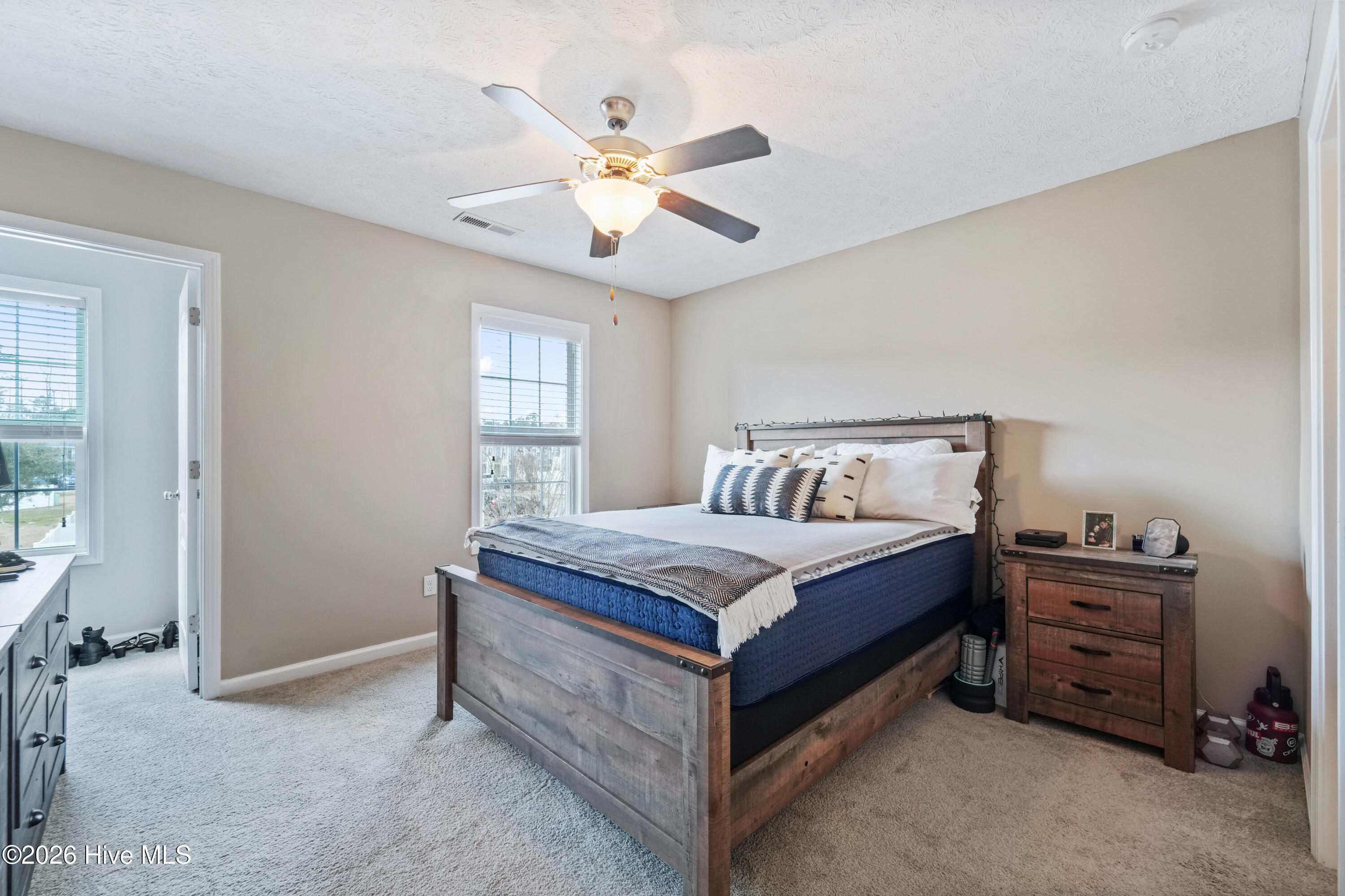 100558944 | Photo 28