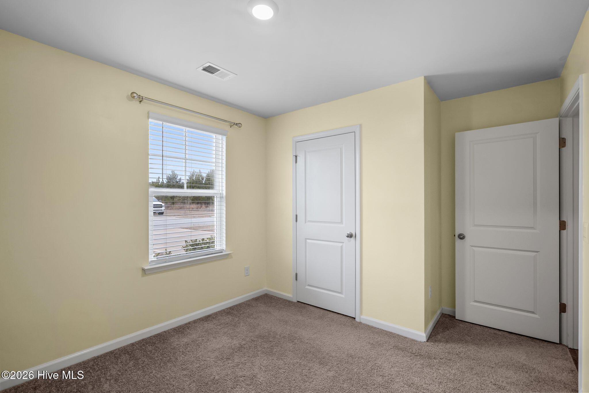 100555354 | Photo 19