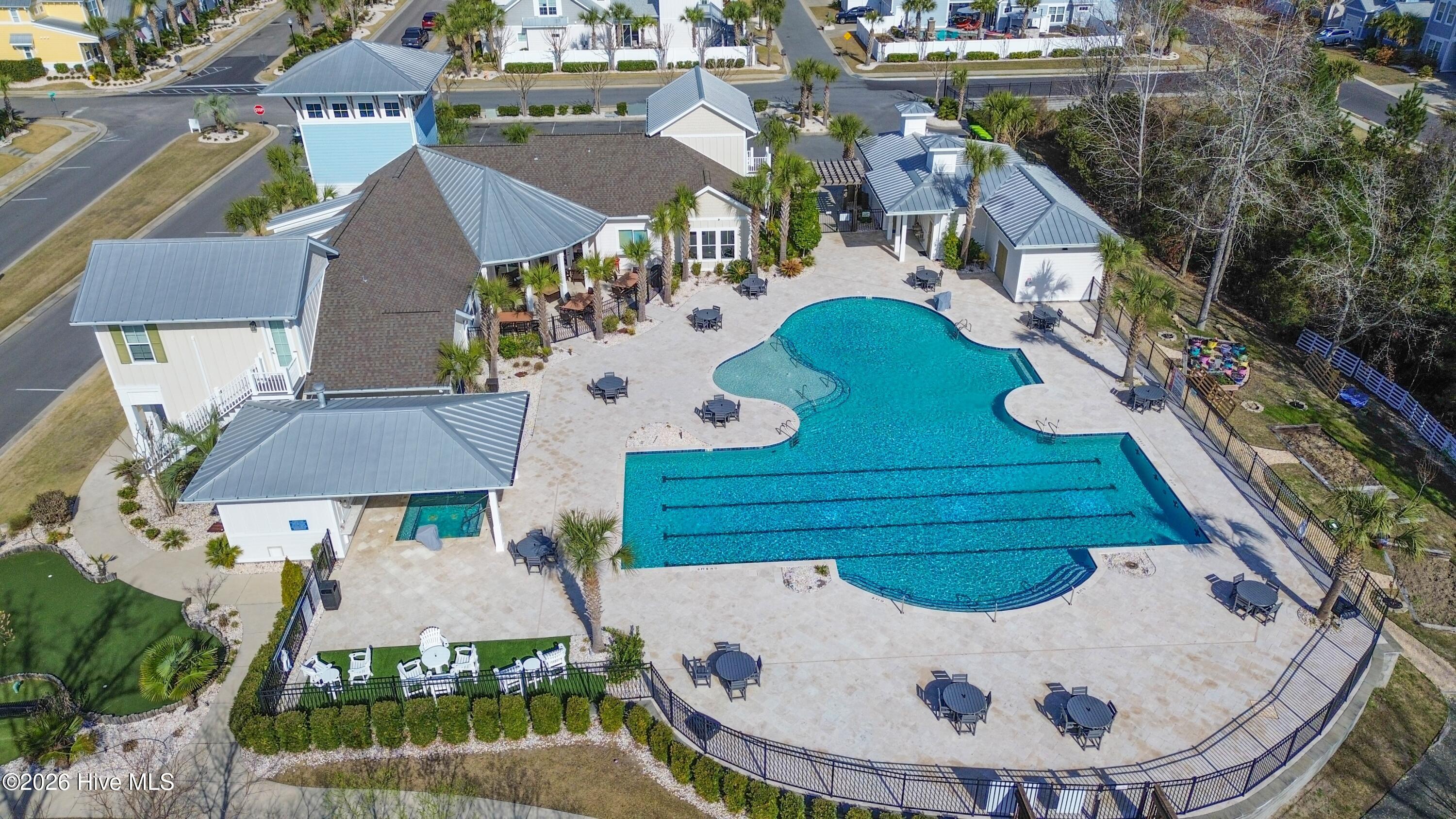 100558593 | Photo 30