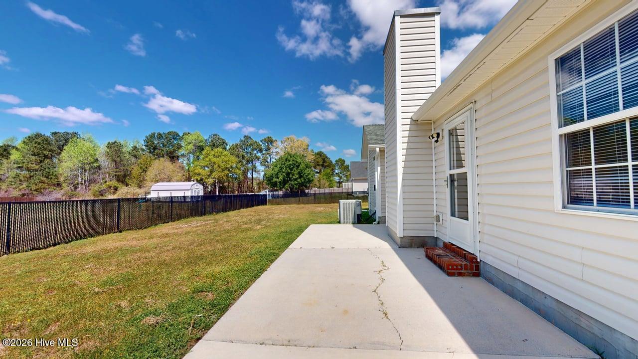 100564739 | Photo 41