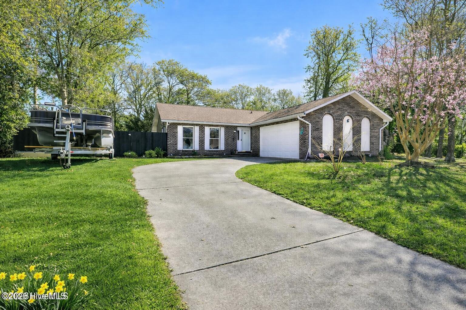 100555403 | Photo 56