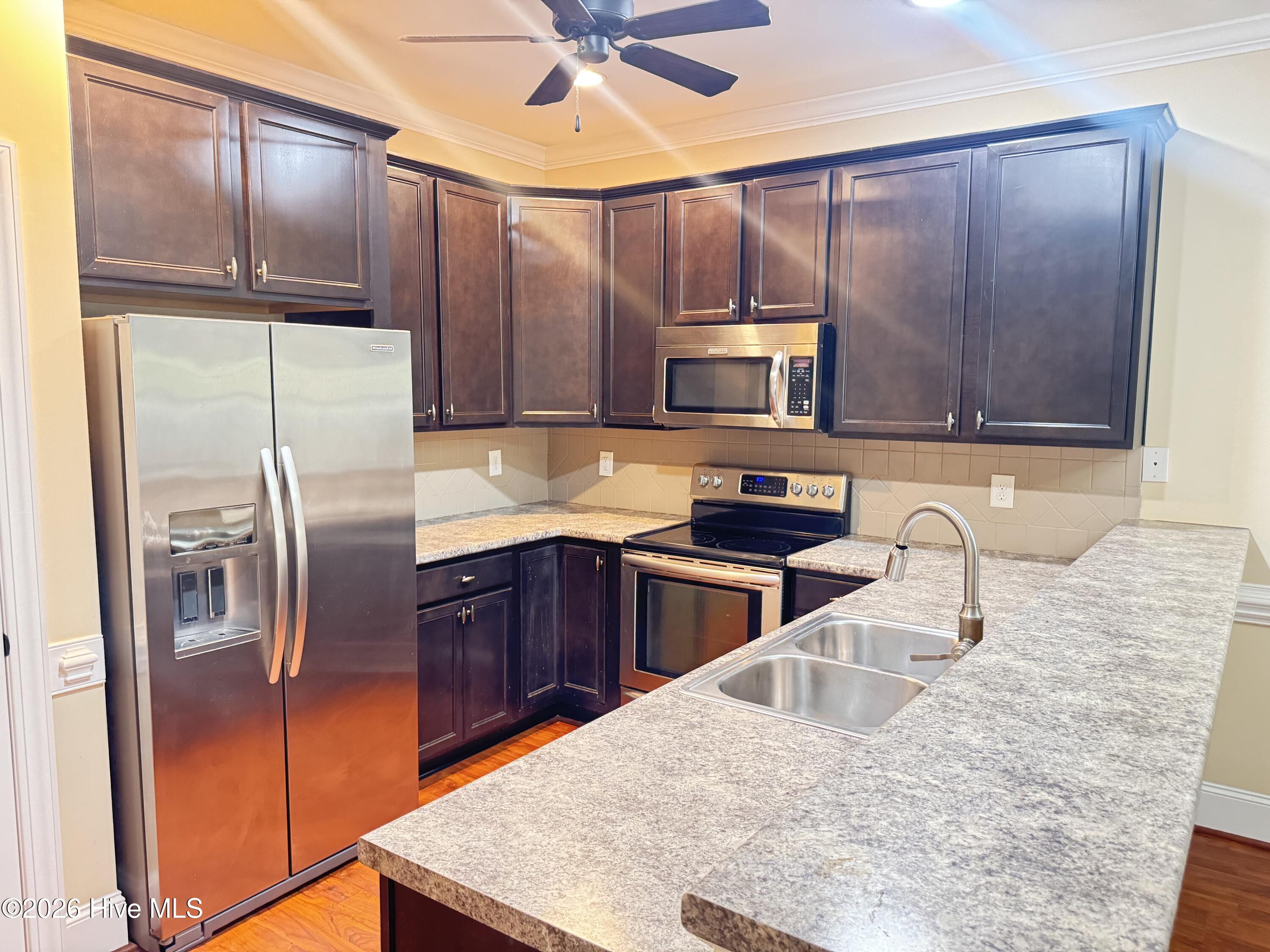Exterior photo of 2113 Dovedale Drive B, Greenville, NC 27834. MLS: 100598506