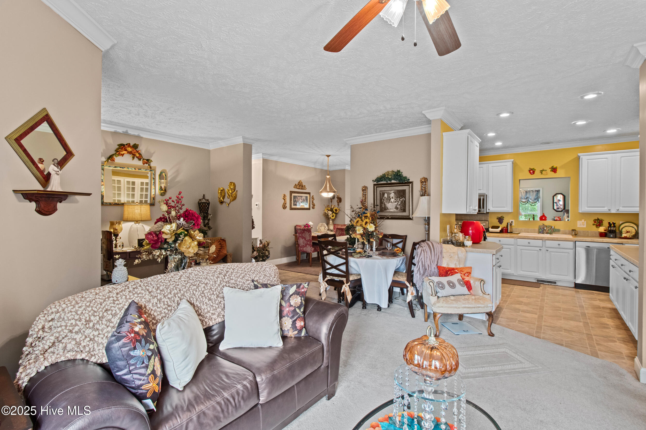 100505236 | Photo 29