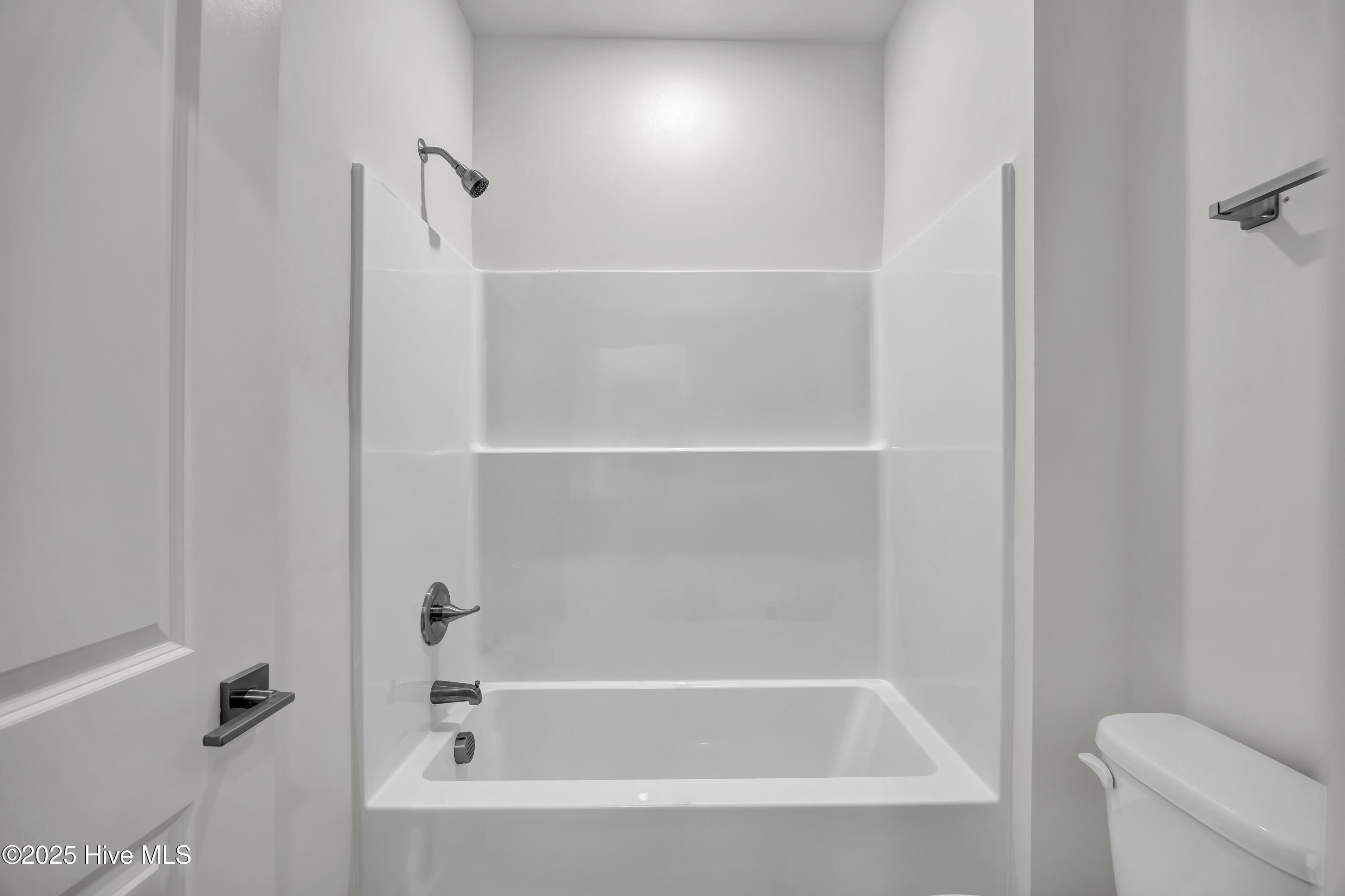 100509344 | Photo 26