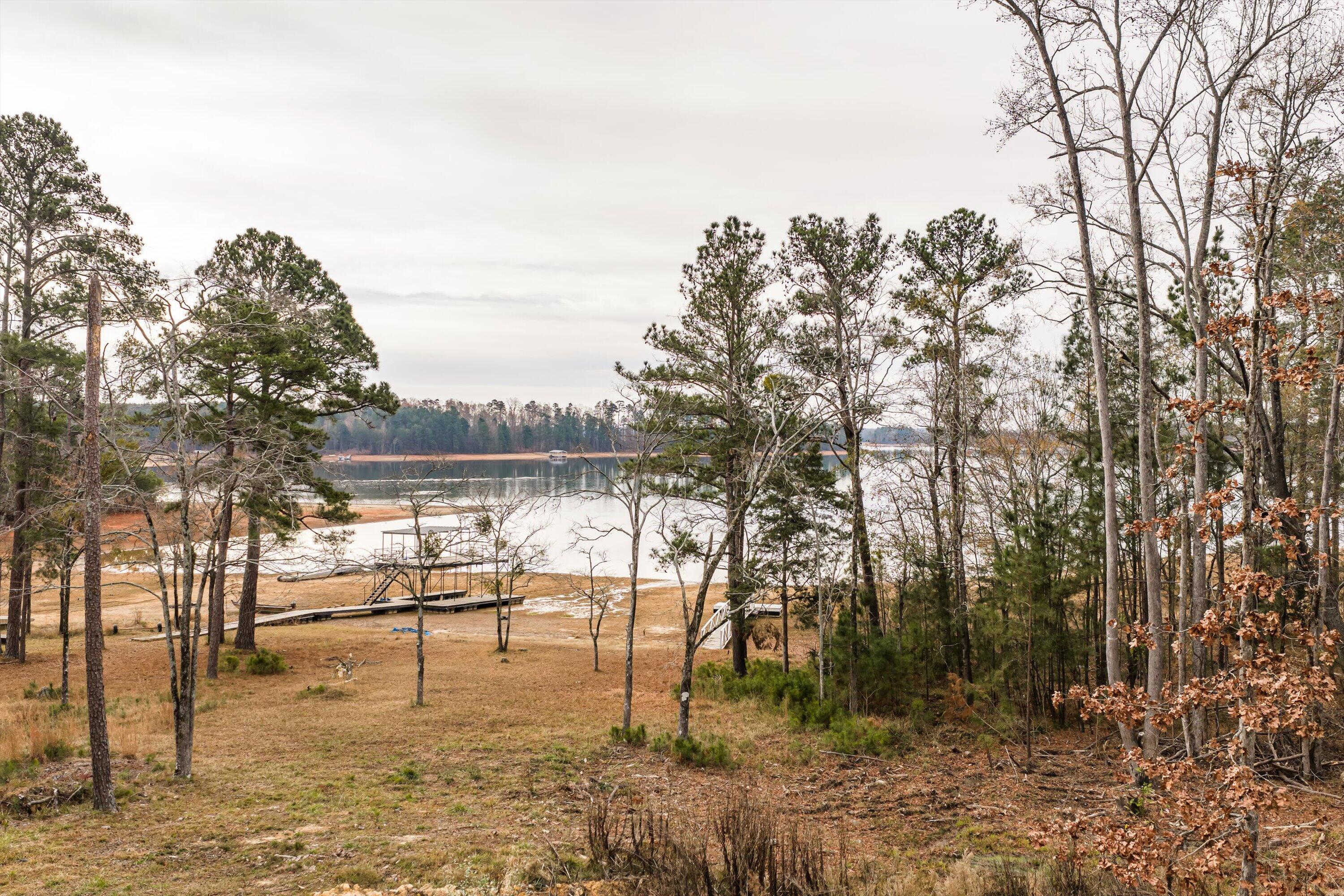 22-DJI_20251217092155_0123_D-HDR