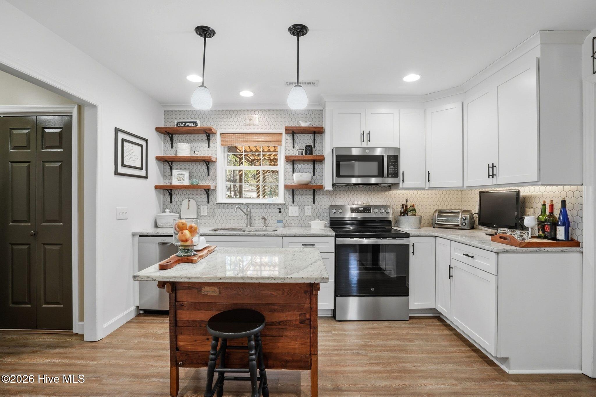 100557423 | Photo 25