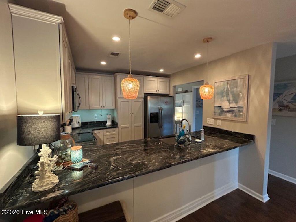 100549023 | Photo 13