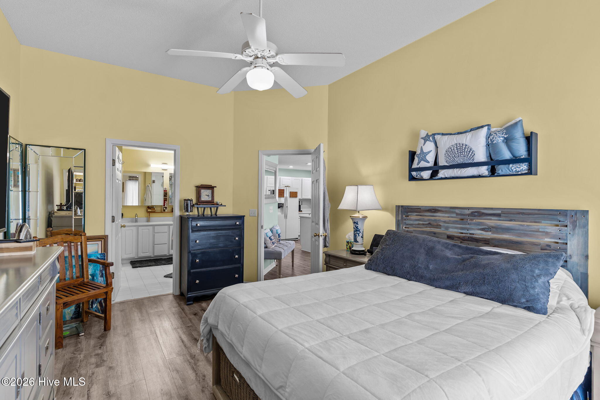 100551666 | Photo 22