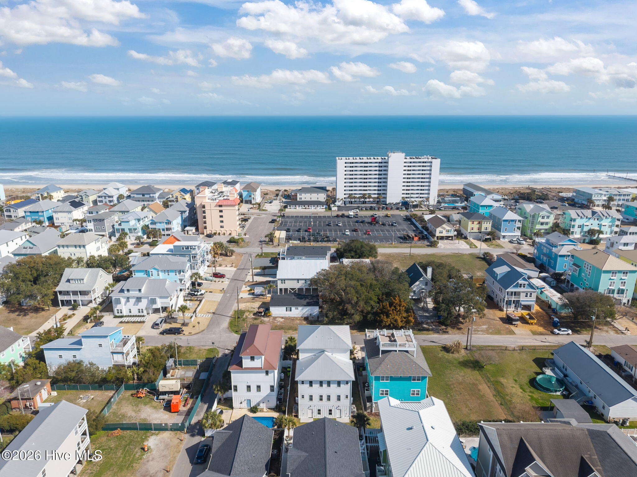 100558521 | Photo 51